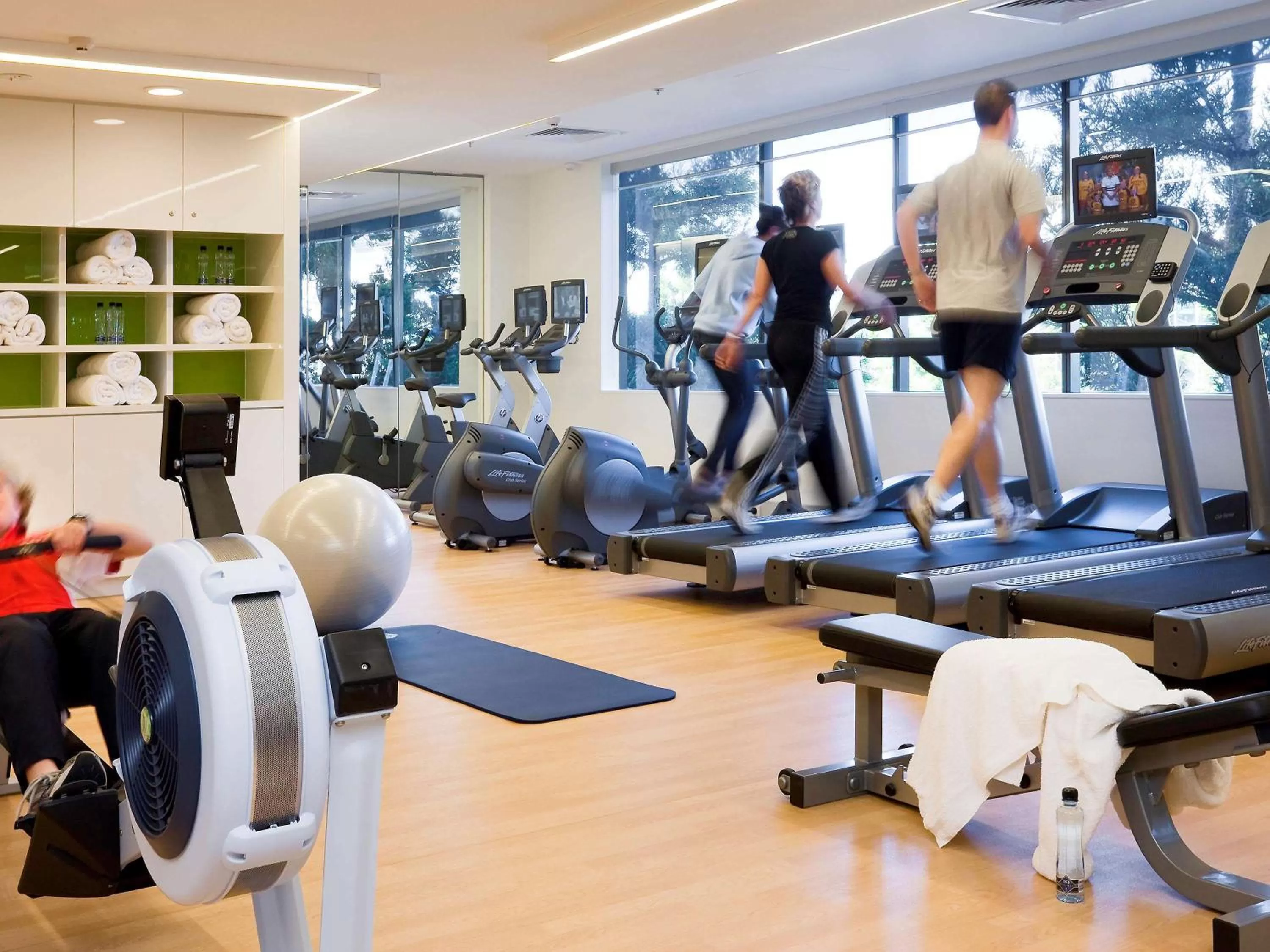 Fitness centre/facilities in Pullman Sydney Olympic Park