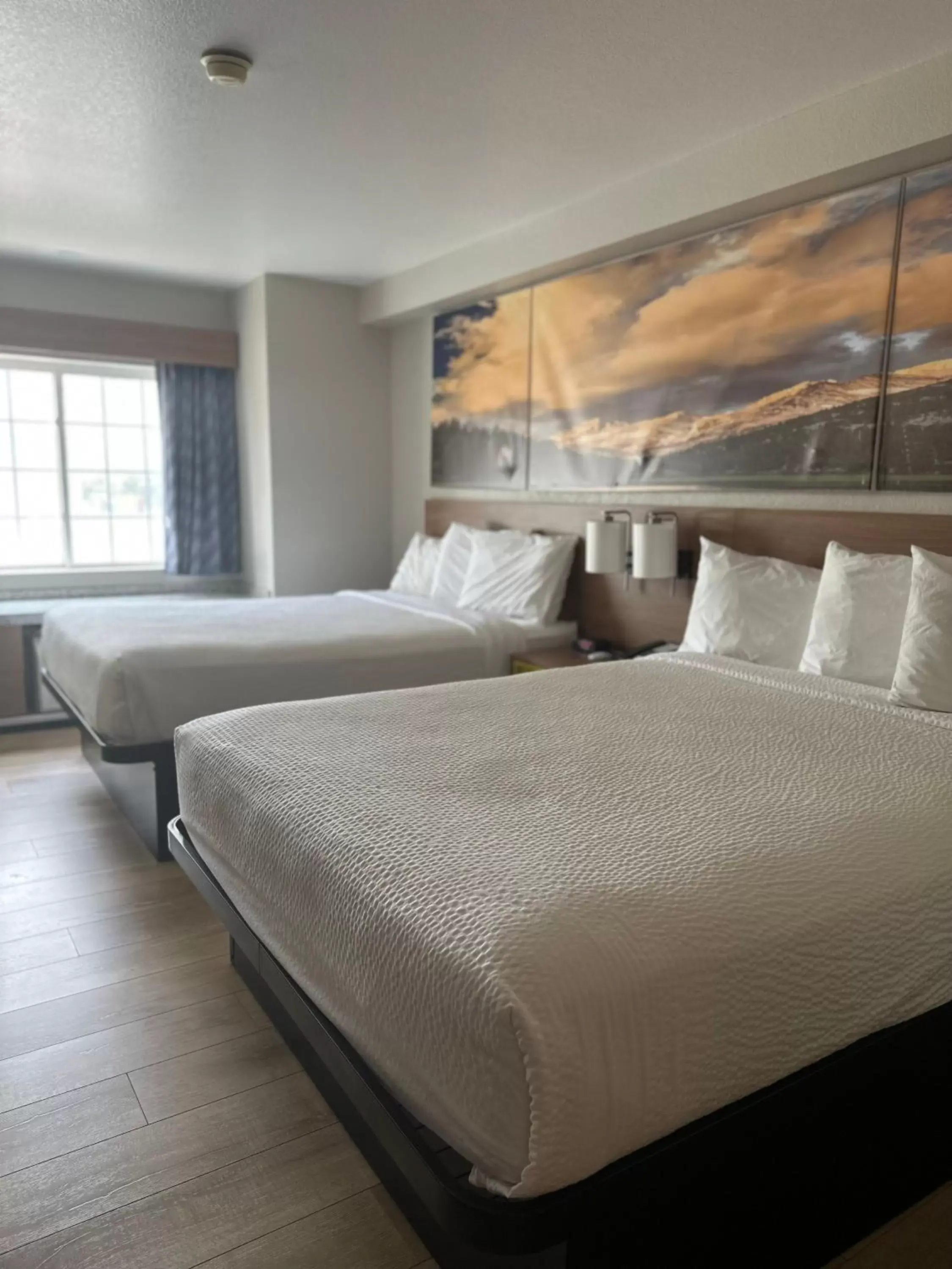 Bed in Days Inn & Suites by Wyndham Greeley