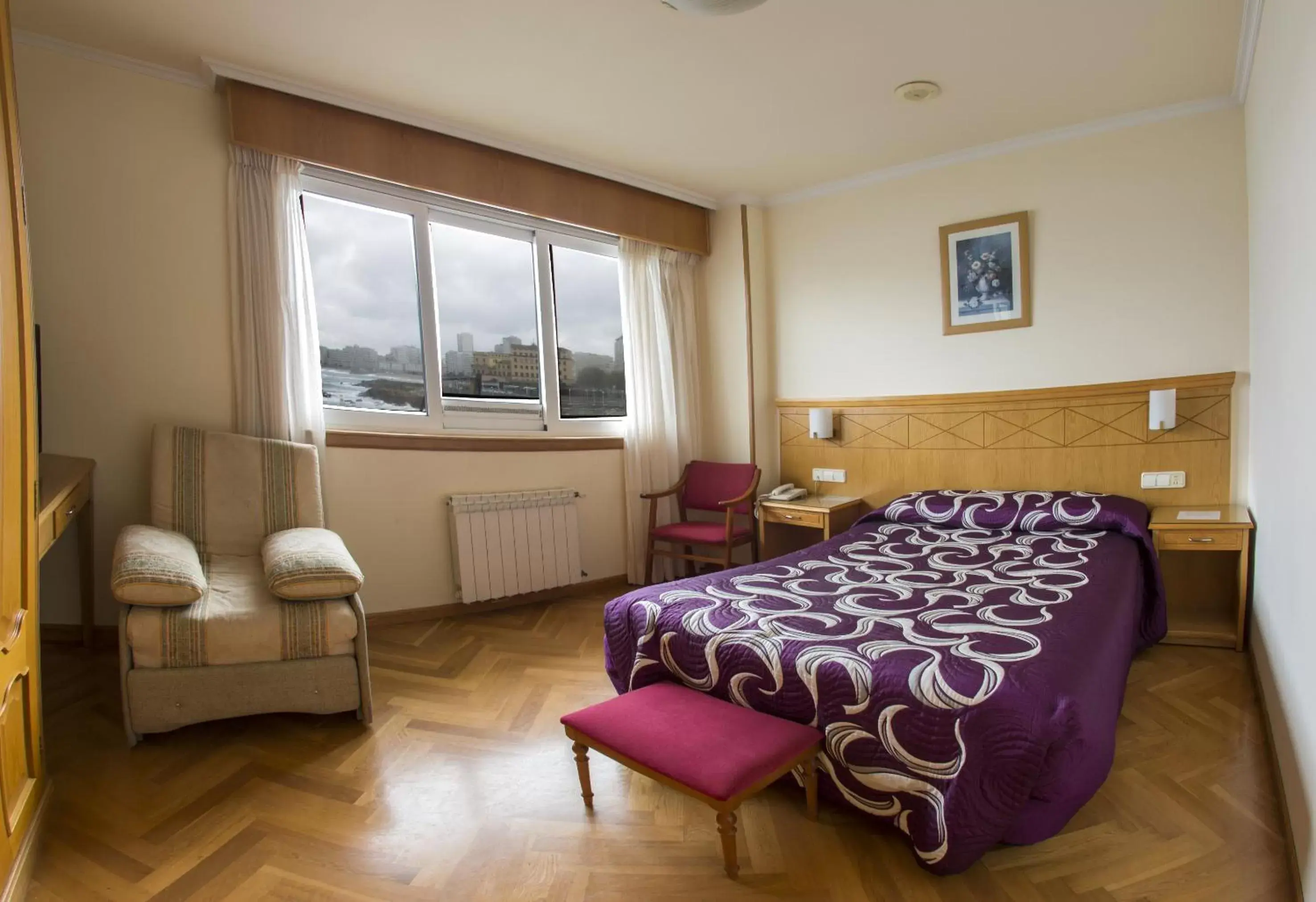 Bedroom in Hotel Cristal 2