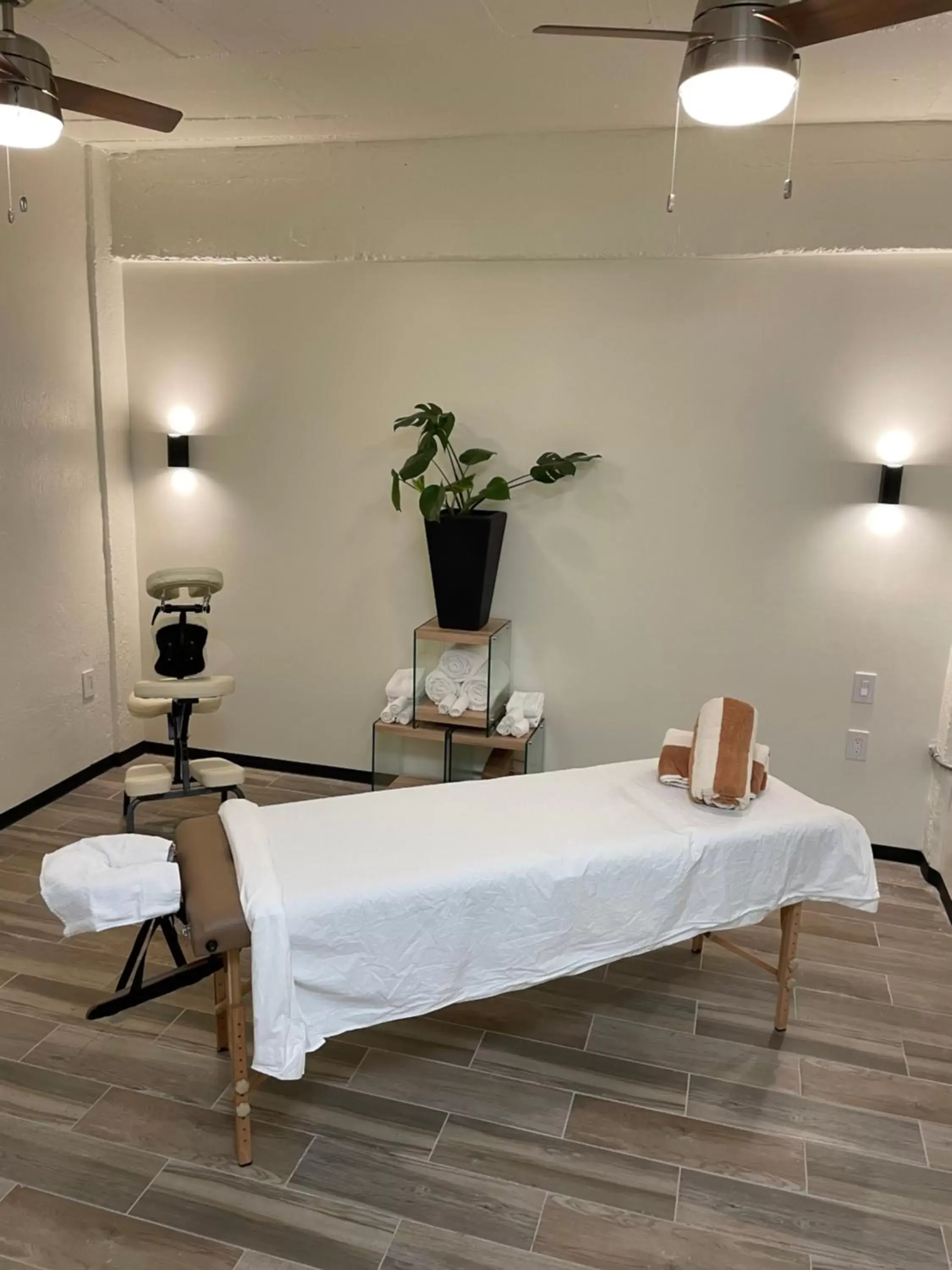 Massage, Spa/Wellness in Joint Coworking Hotel