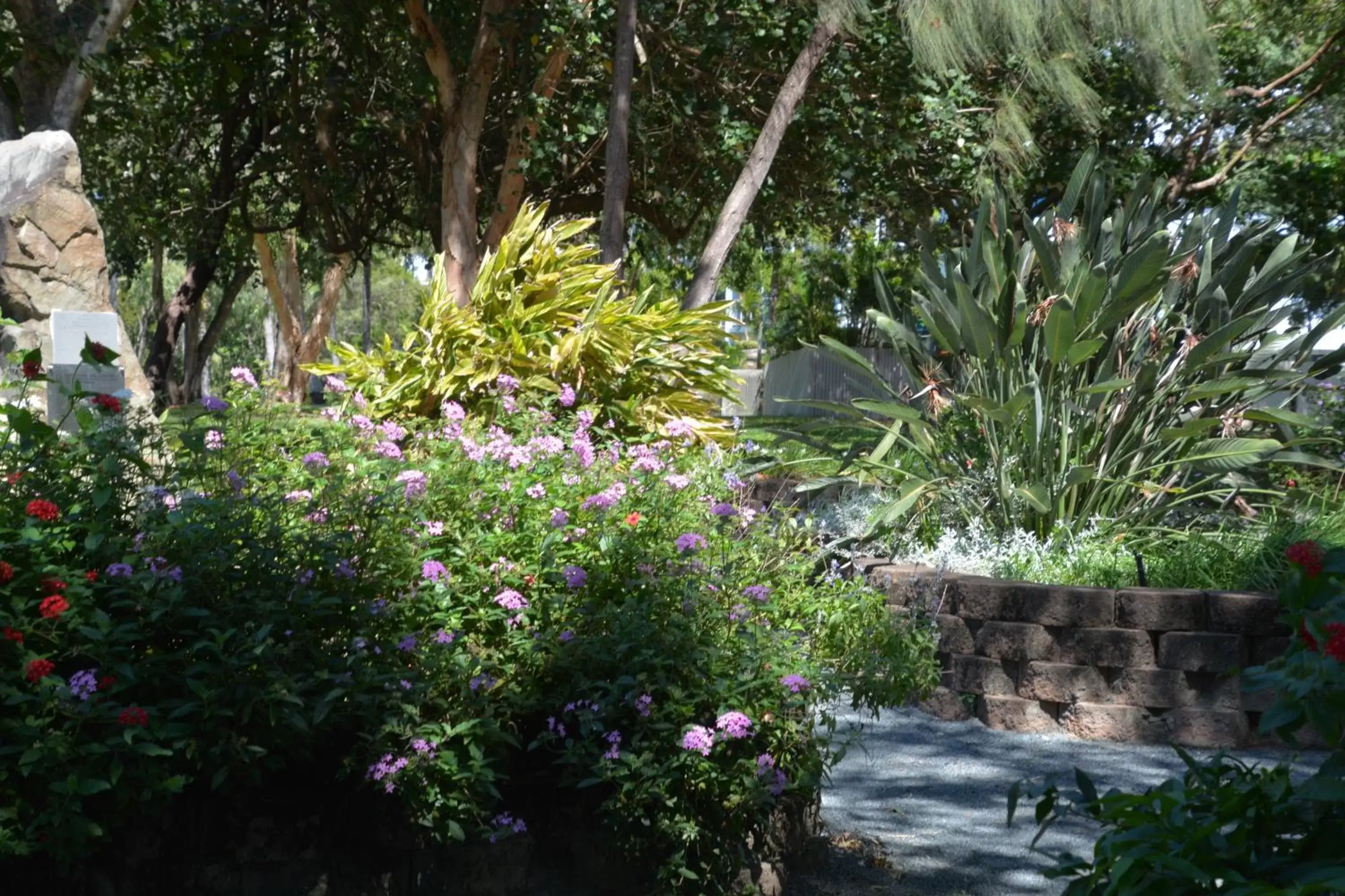 Area and facilities, Garden in Econo Lodge Beachside