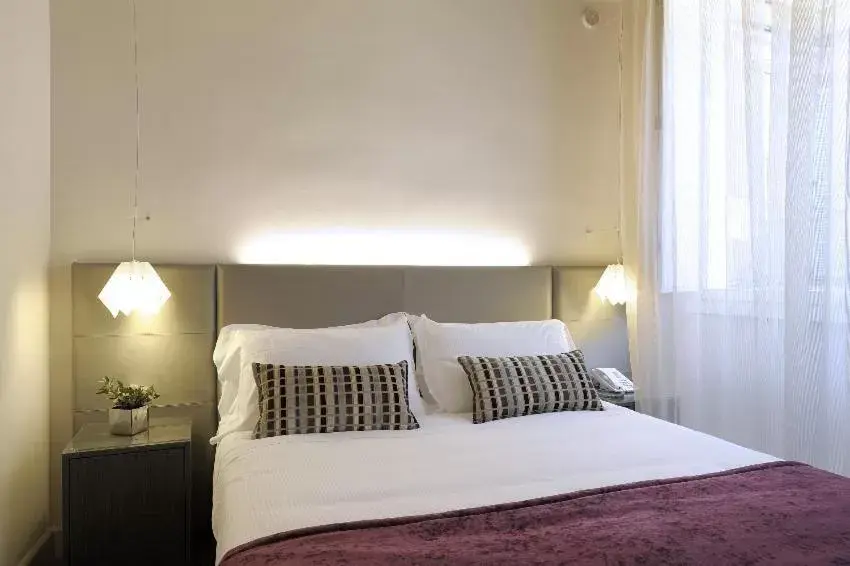 Deluxe Triple Room in Trevi Palace Luxury Inn