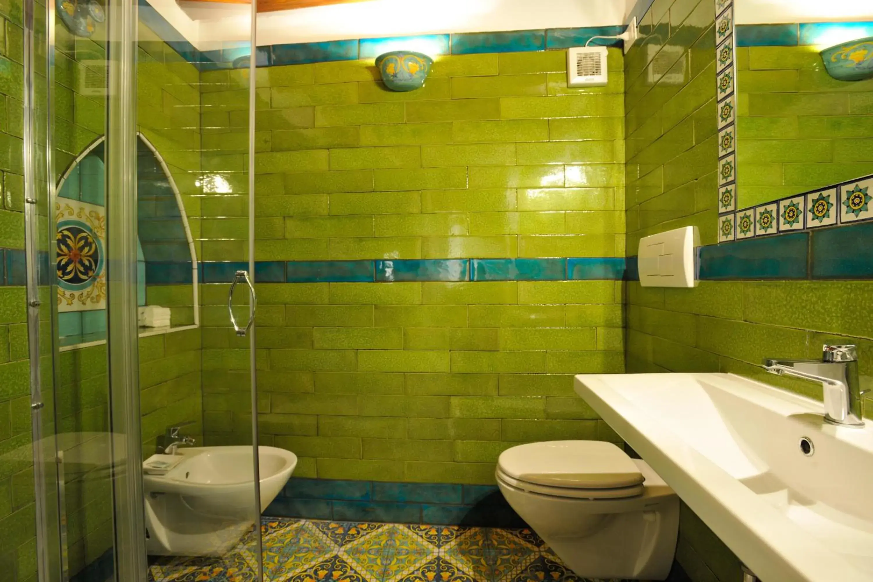 Toilet, Bathroom in Albergo Del Centro Storico