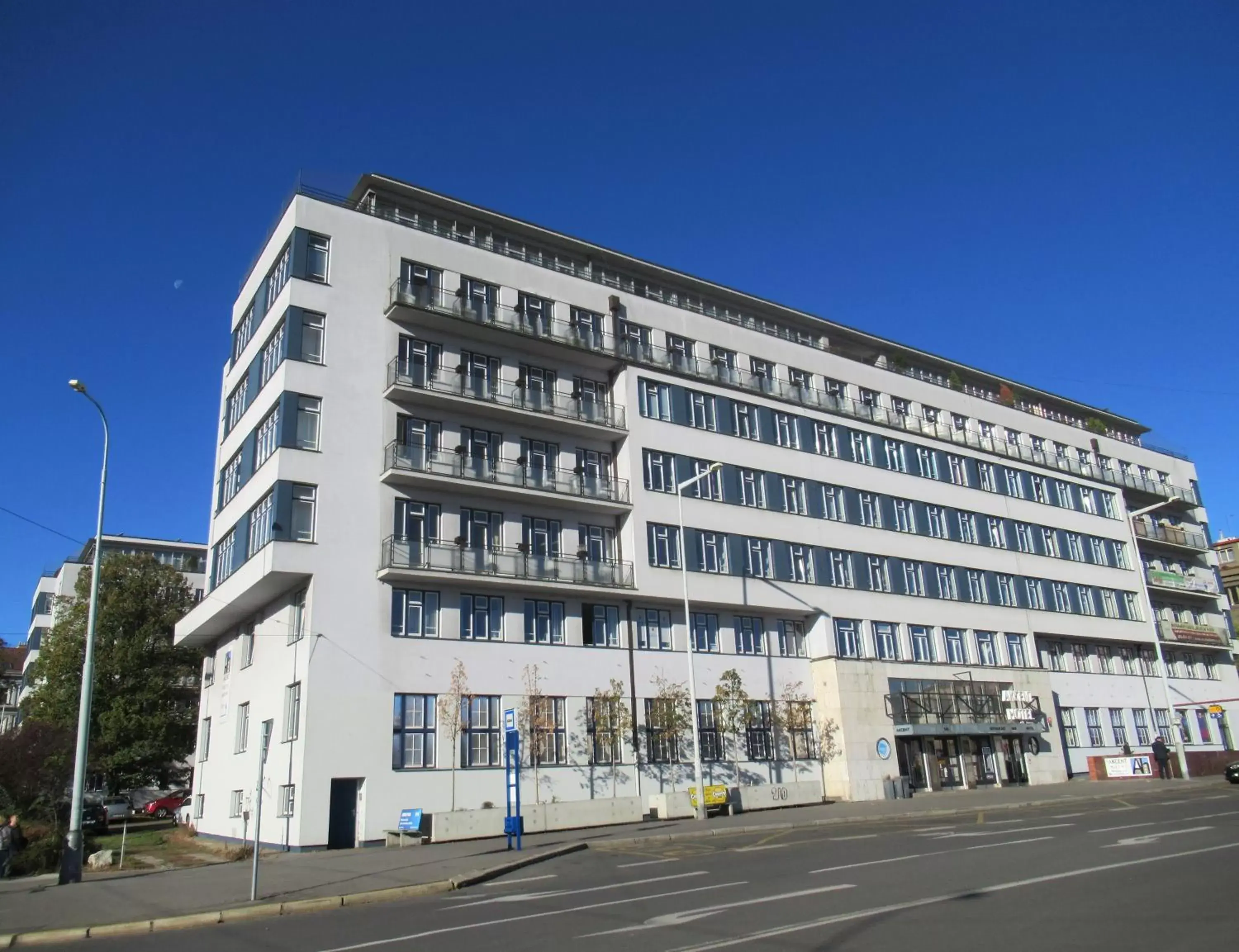 Facade/entrance in Akcent hotel Facade/entrance in Akcent hotel