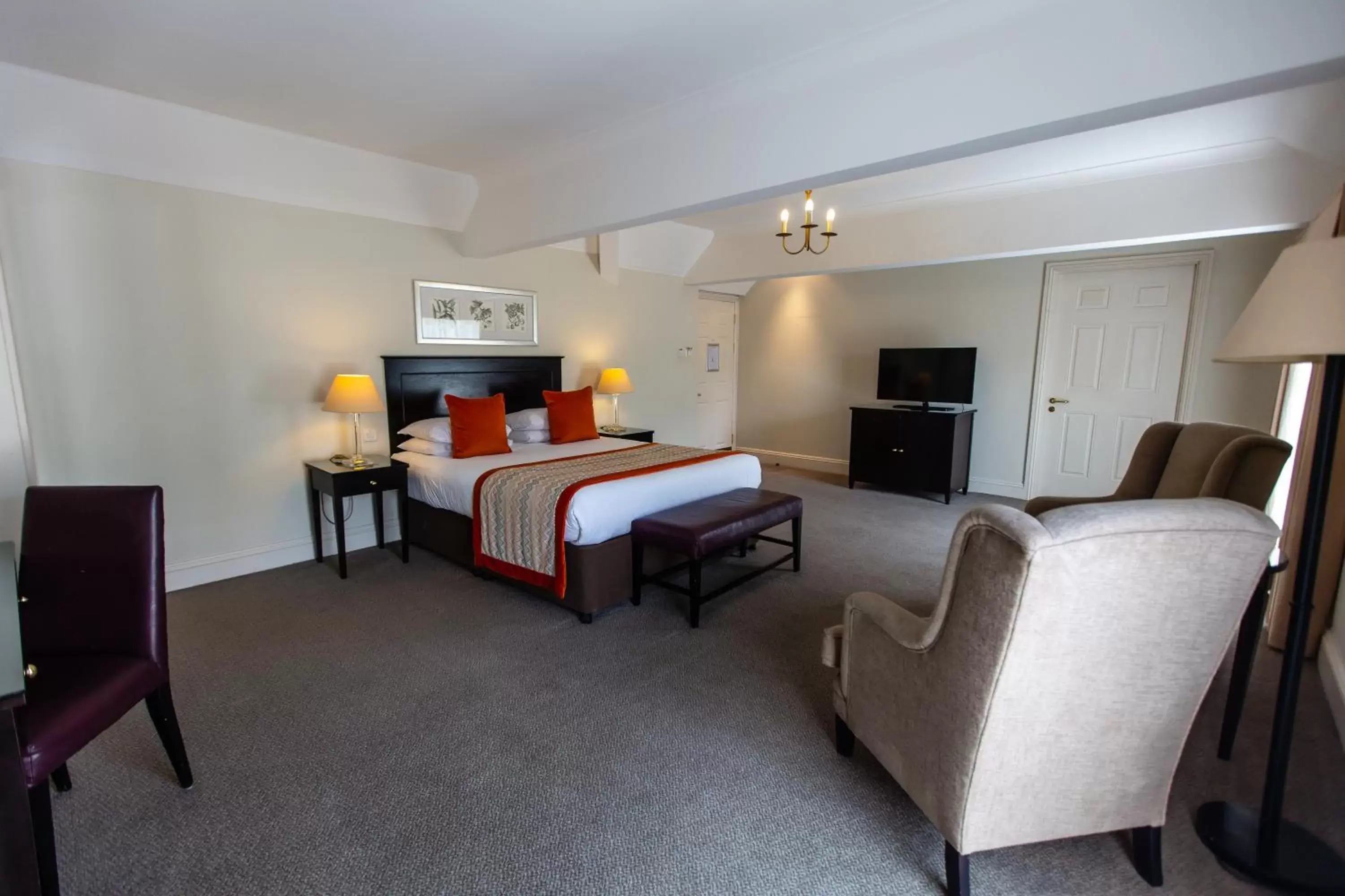 Bedroom in Mercure Shrewsbury Albrighton Hall Hotel & Spa