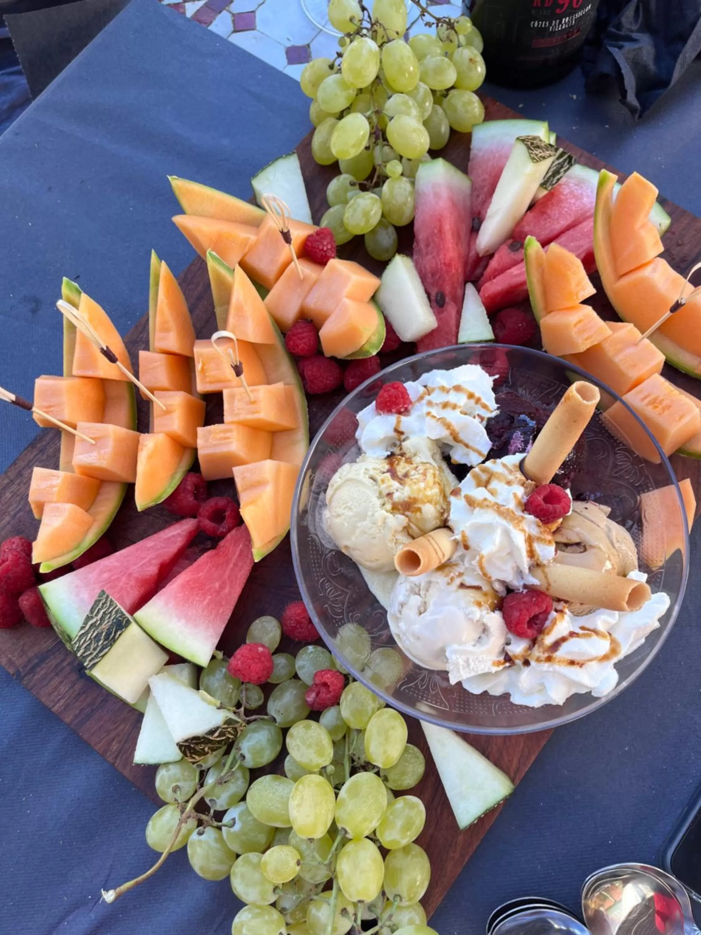 Food and drinks in Tropic Hôtel