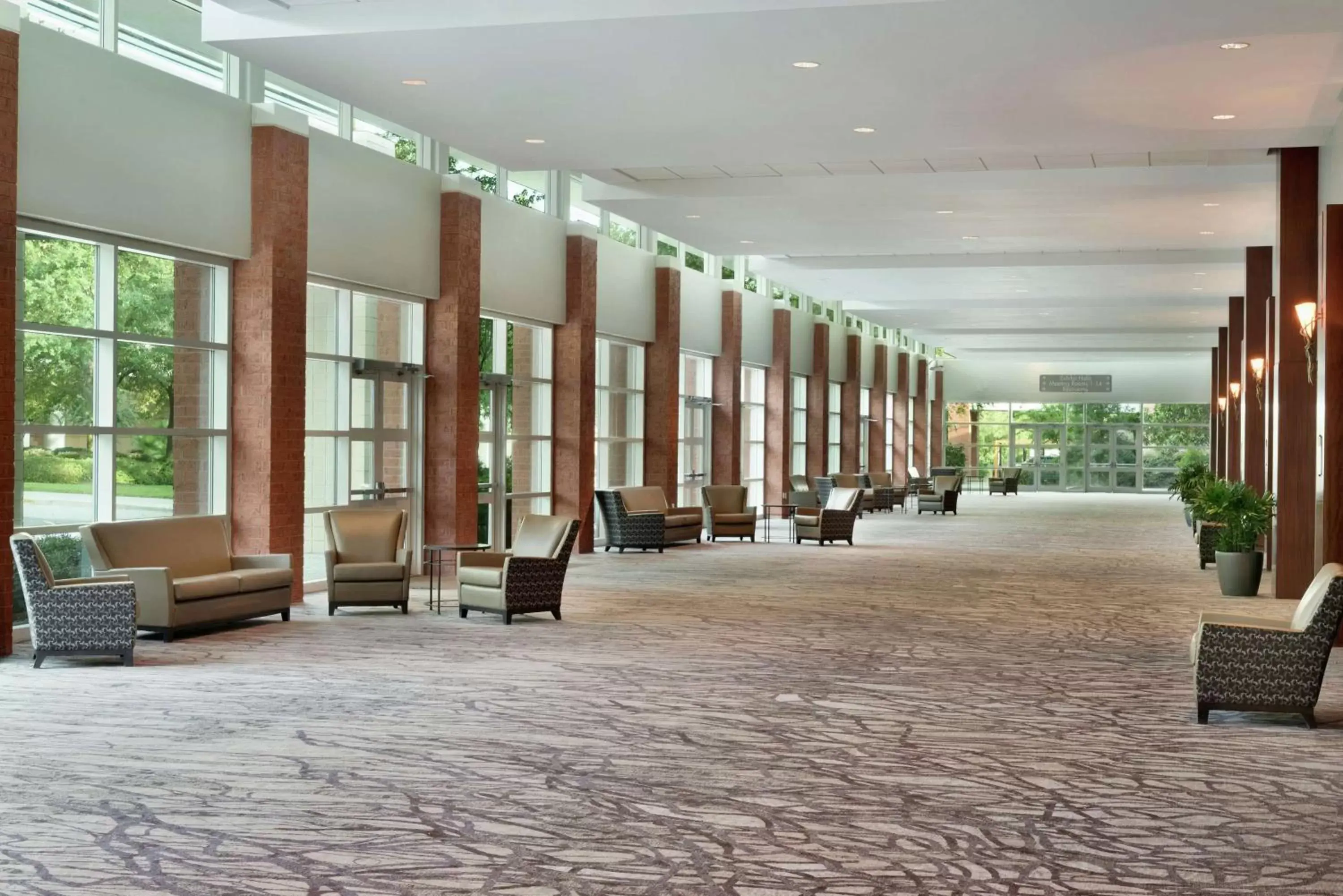 Meeting/conference room in Embassy Suites North Charleston Airport Hotel Convention