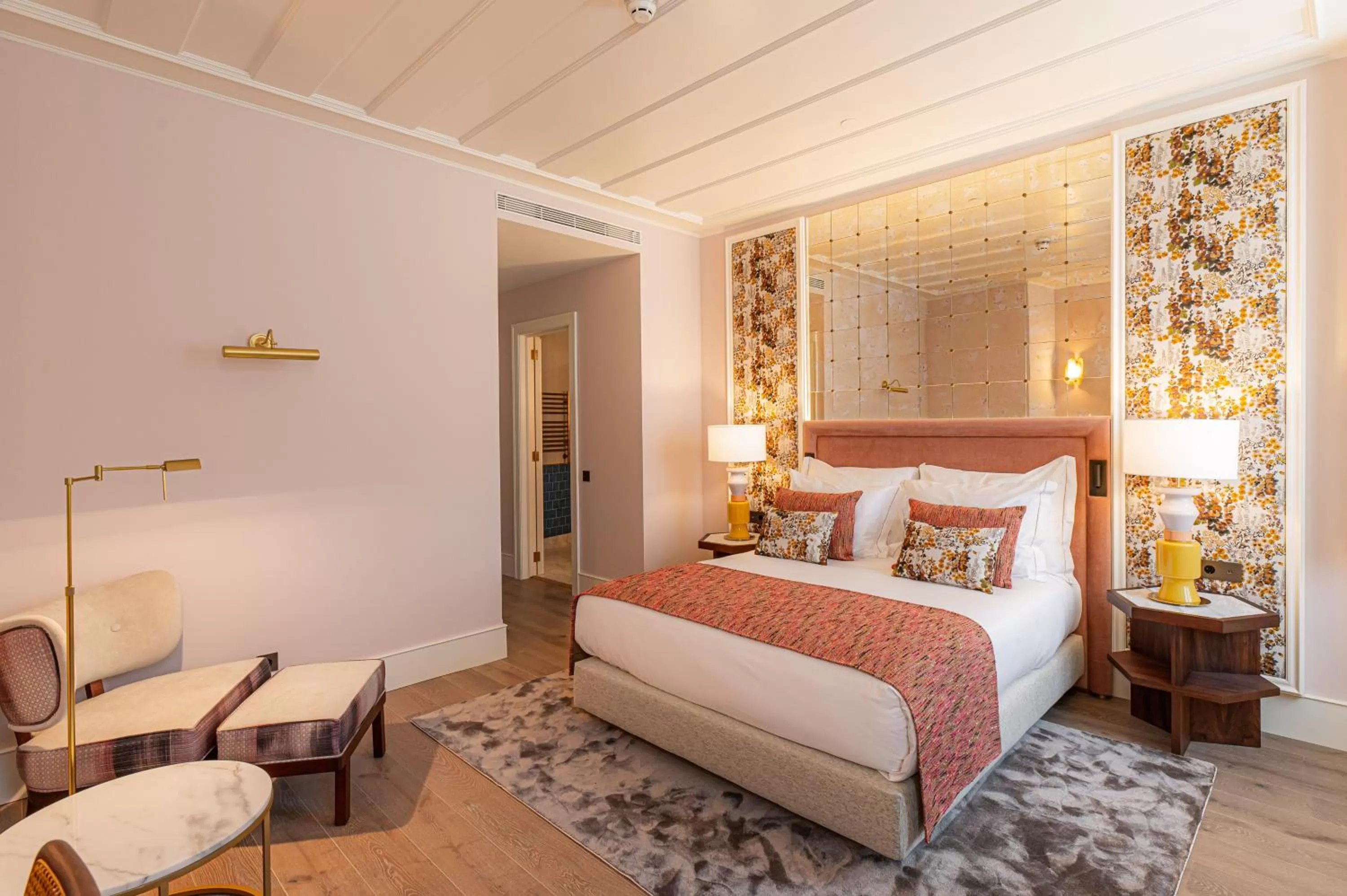 Bed in Palácio Ludovice Wine Experience Hotel