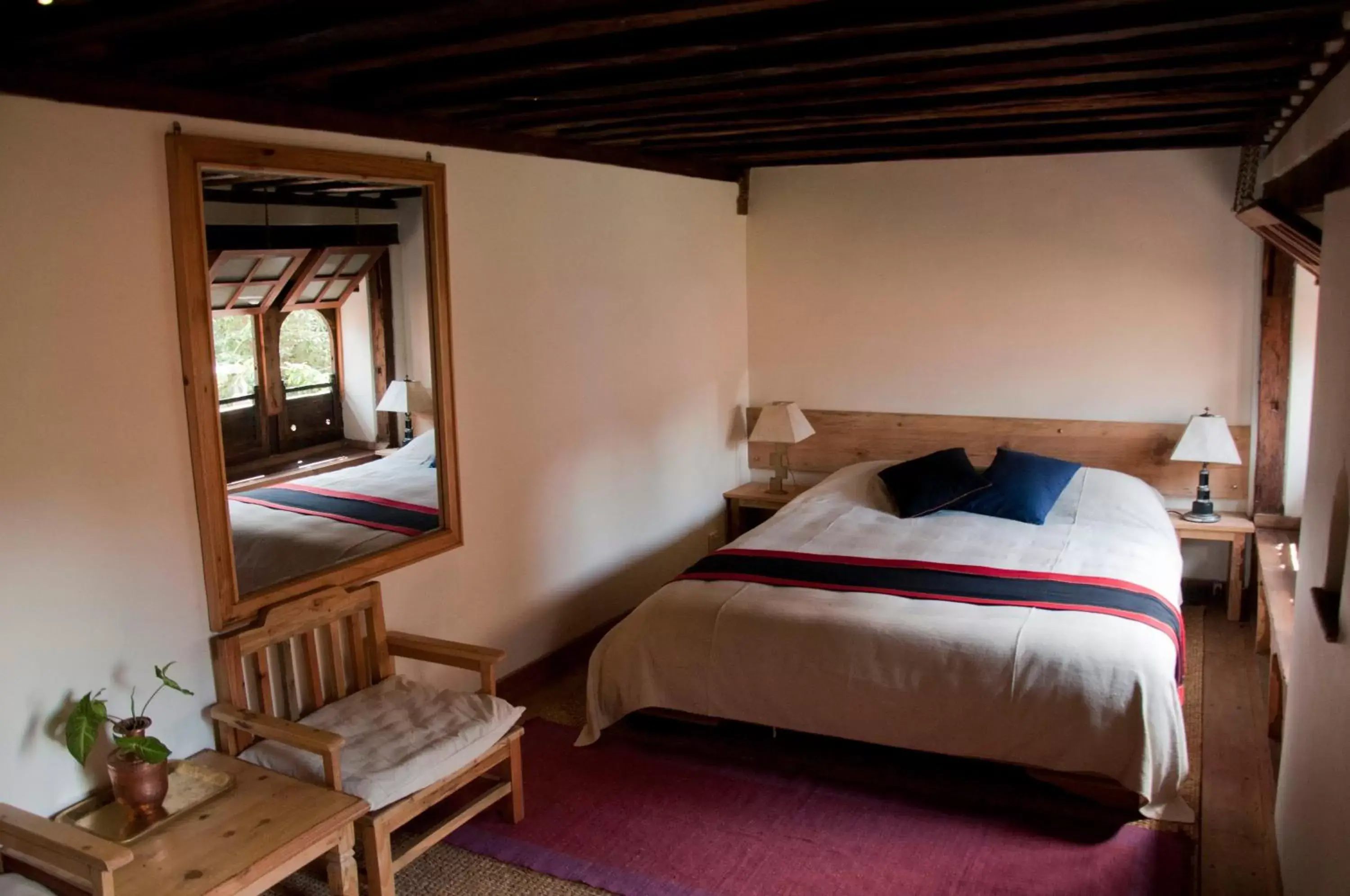 Photo of the whole room, Bed in The Inn Patan