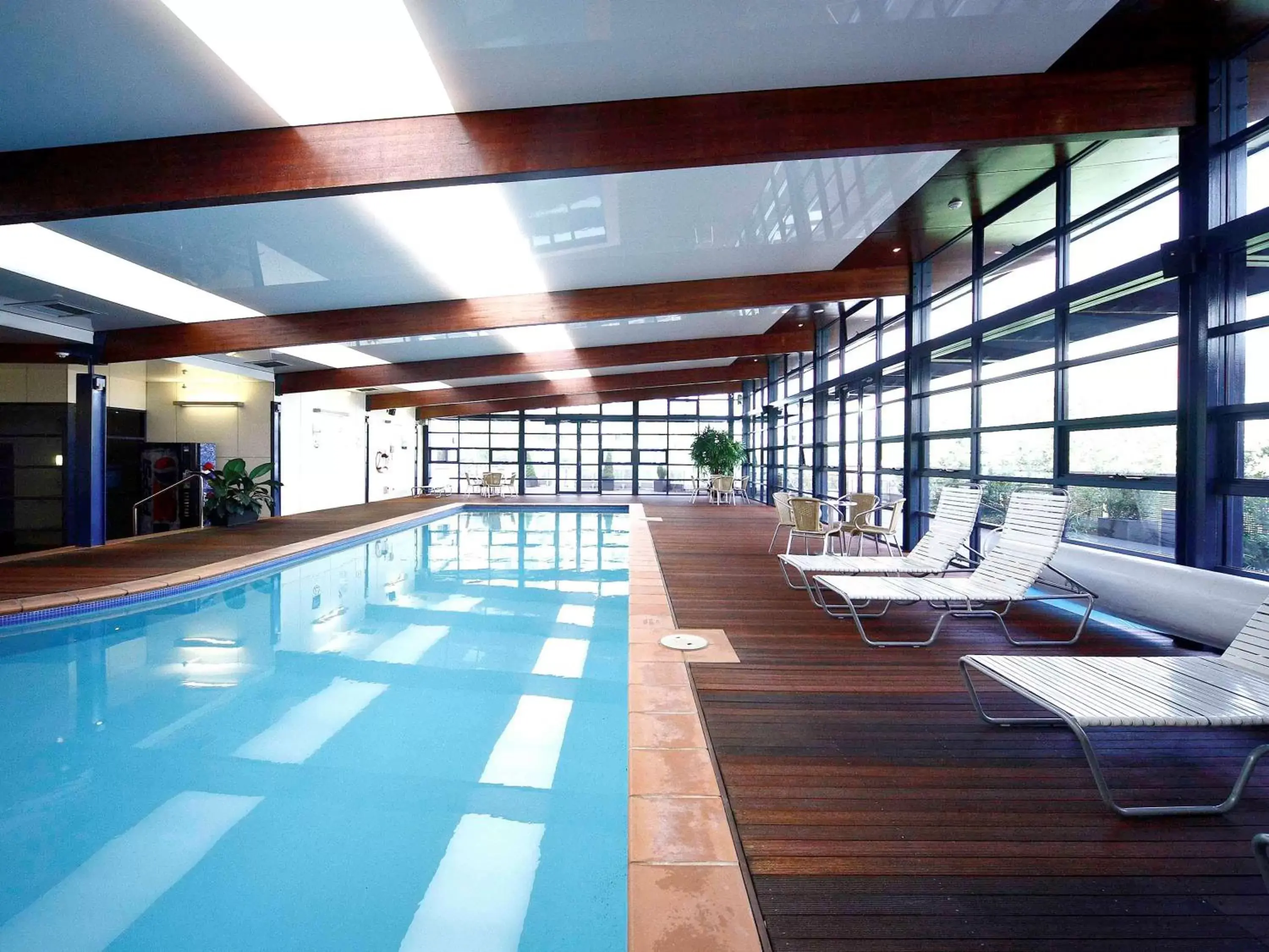 Sports, Swimming Pool in Novotel Canberra