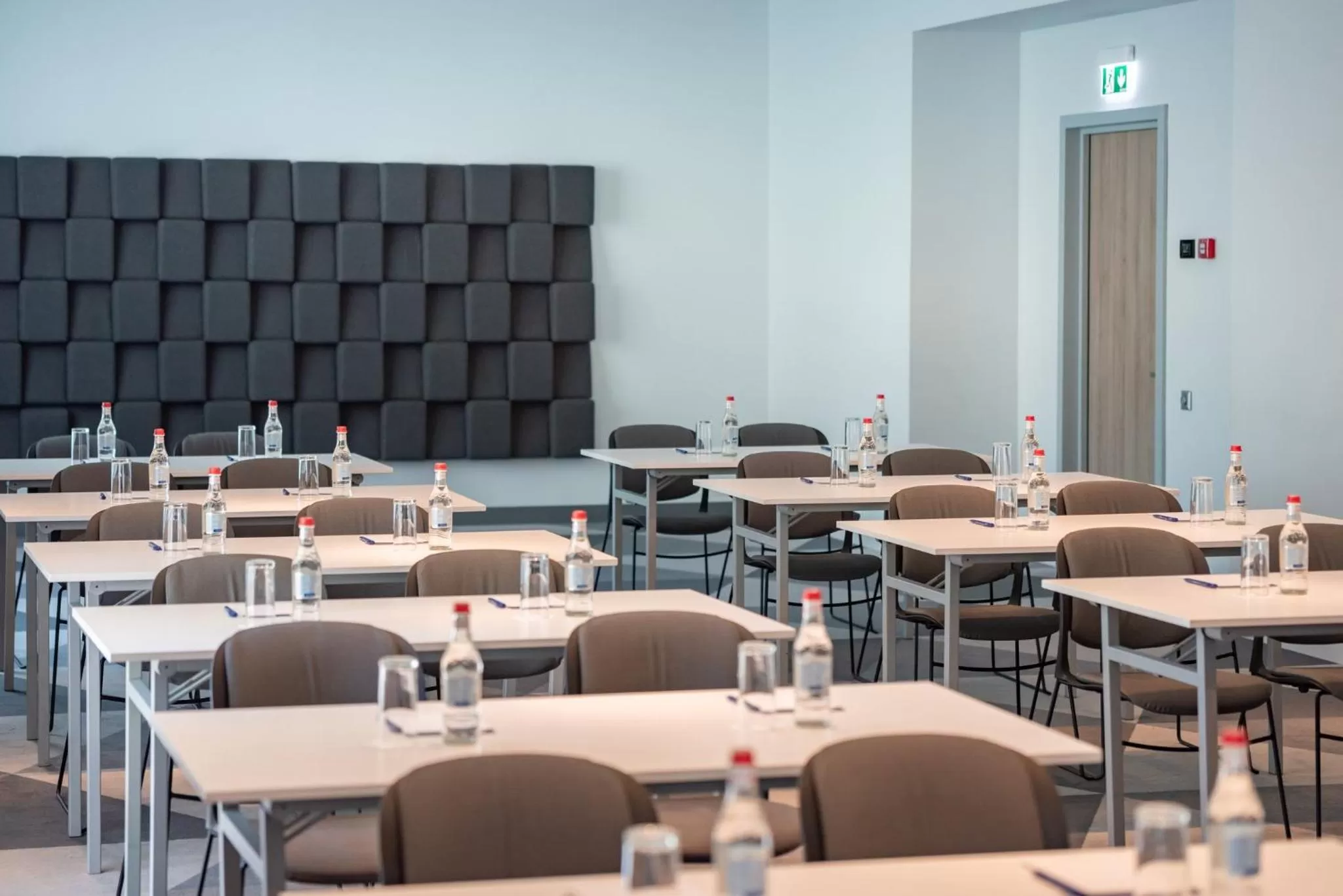 Meeting/conference room in Holiday Inn Express - Yerevan by IHG