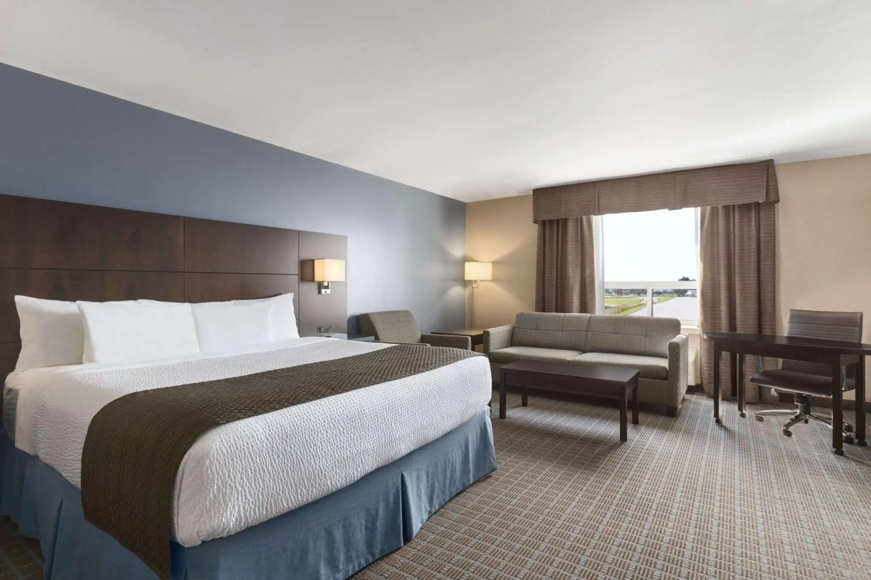 Photo of the whole room in Days Inn by Wyndham Stephenville Photo of the whole room in Days Inn by Wyndham Stephenville