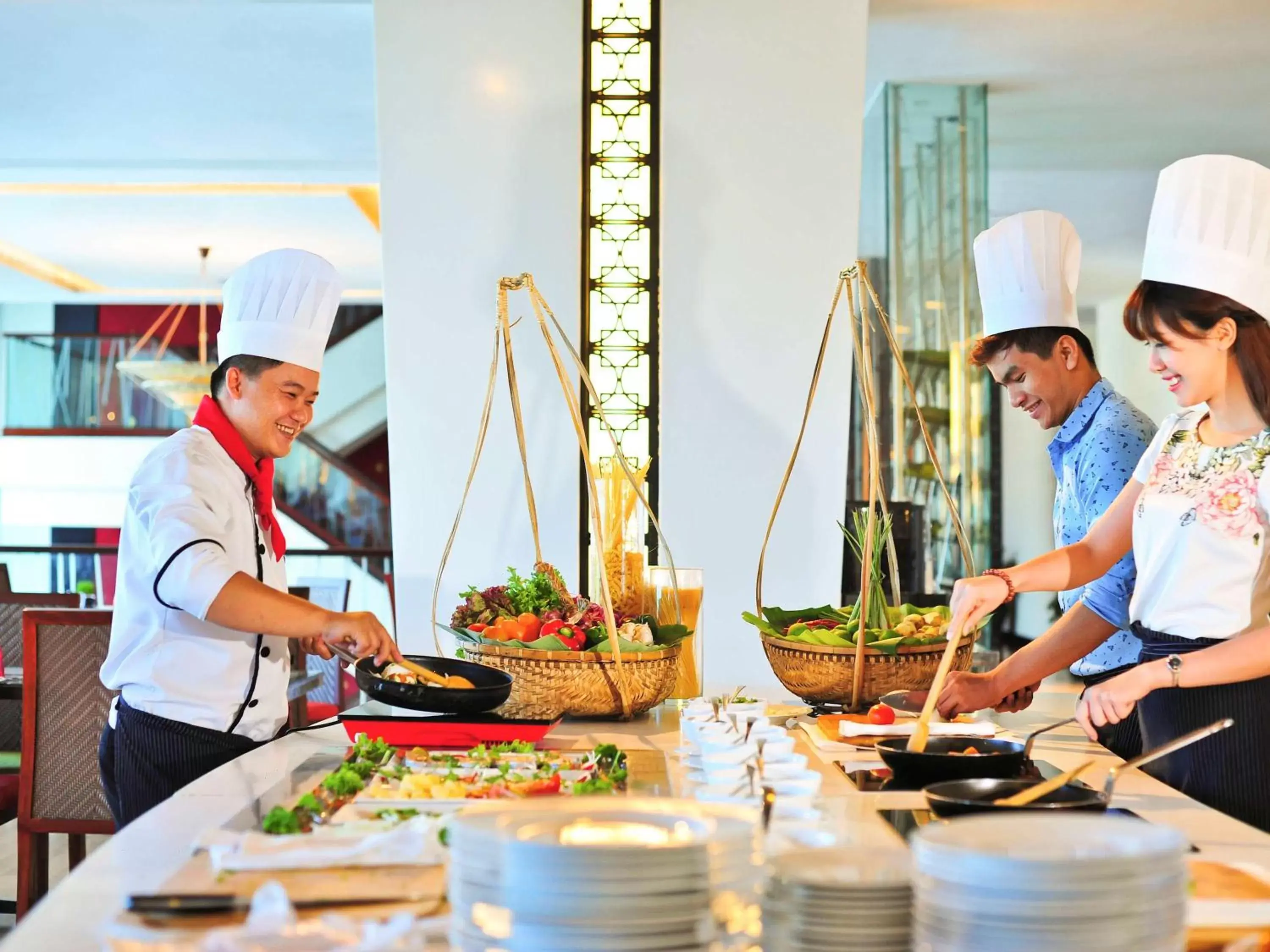 Restaurant/places to eat in Hotel Novotel Nha Trang