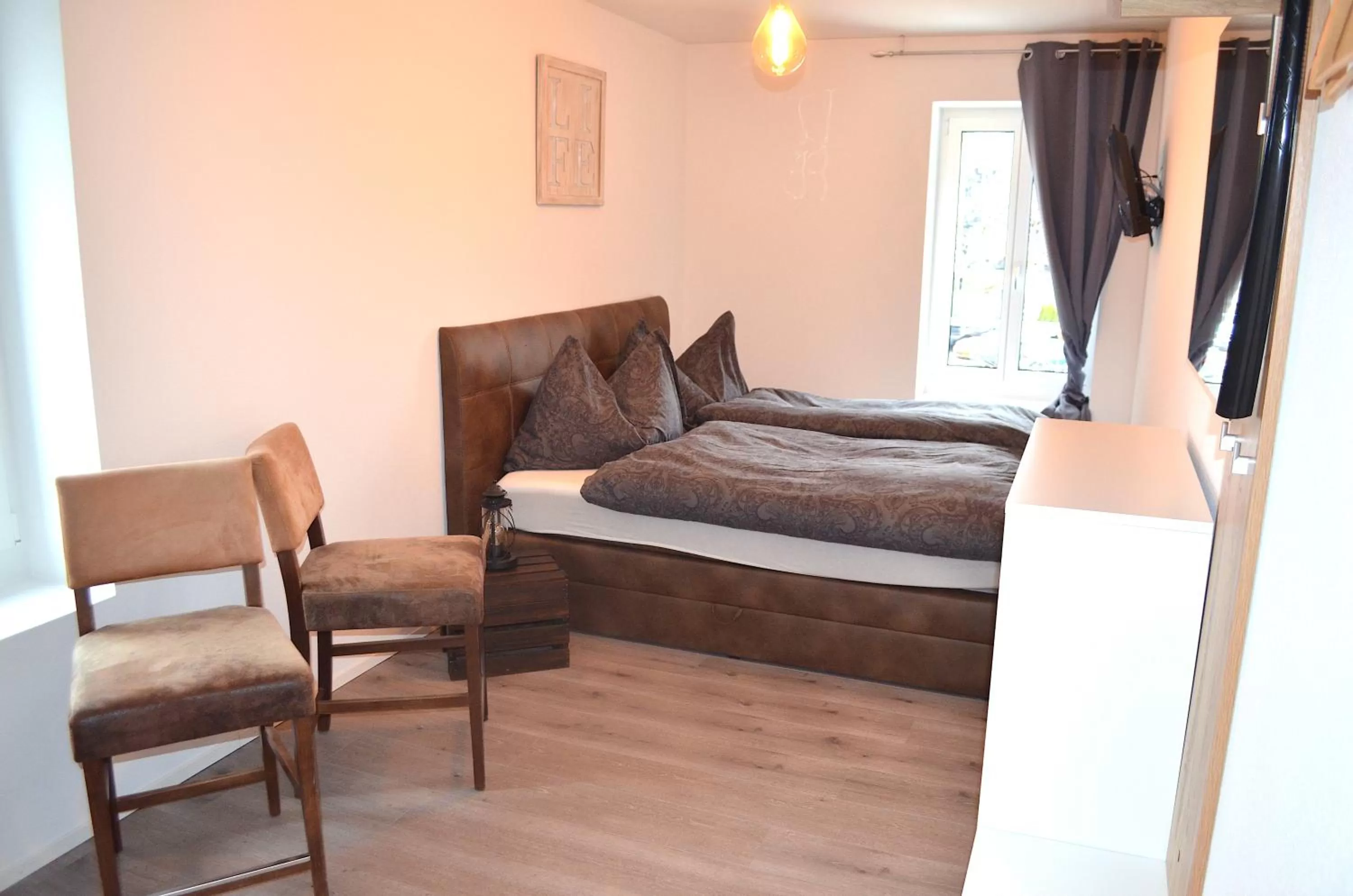 Bed in Guesthouse Meitschi Thun - contactless self check-in