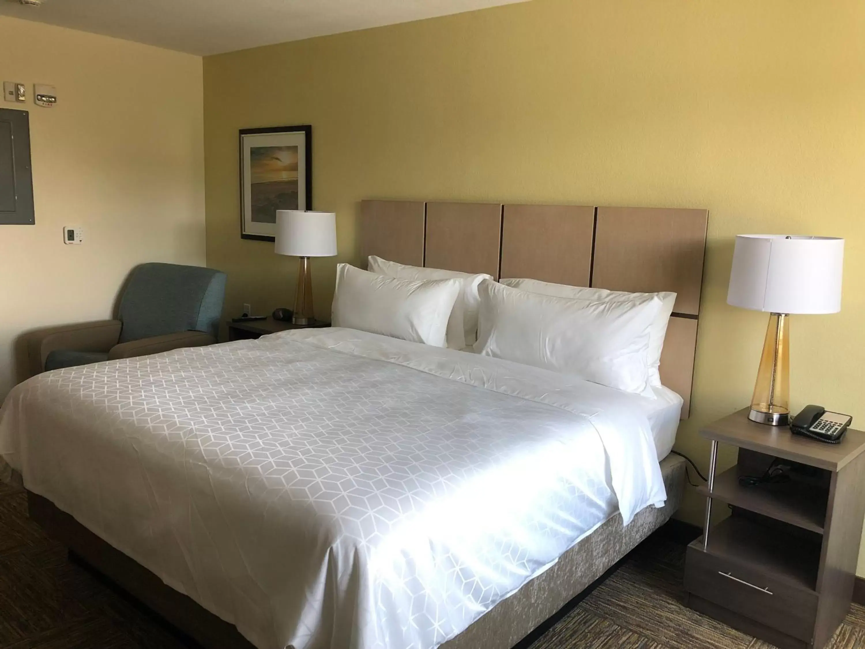 Bed in Candlewood Suites - Panama City Beach Pier Park, an IHG Hotel