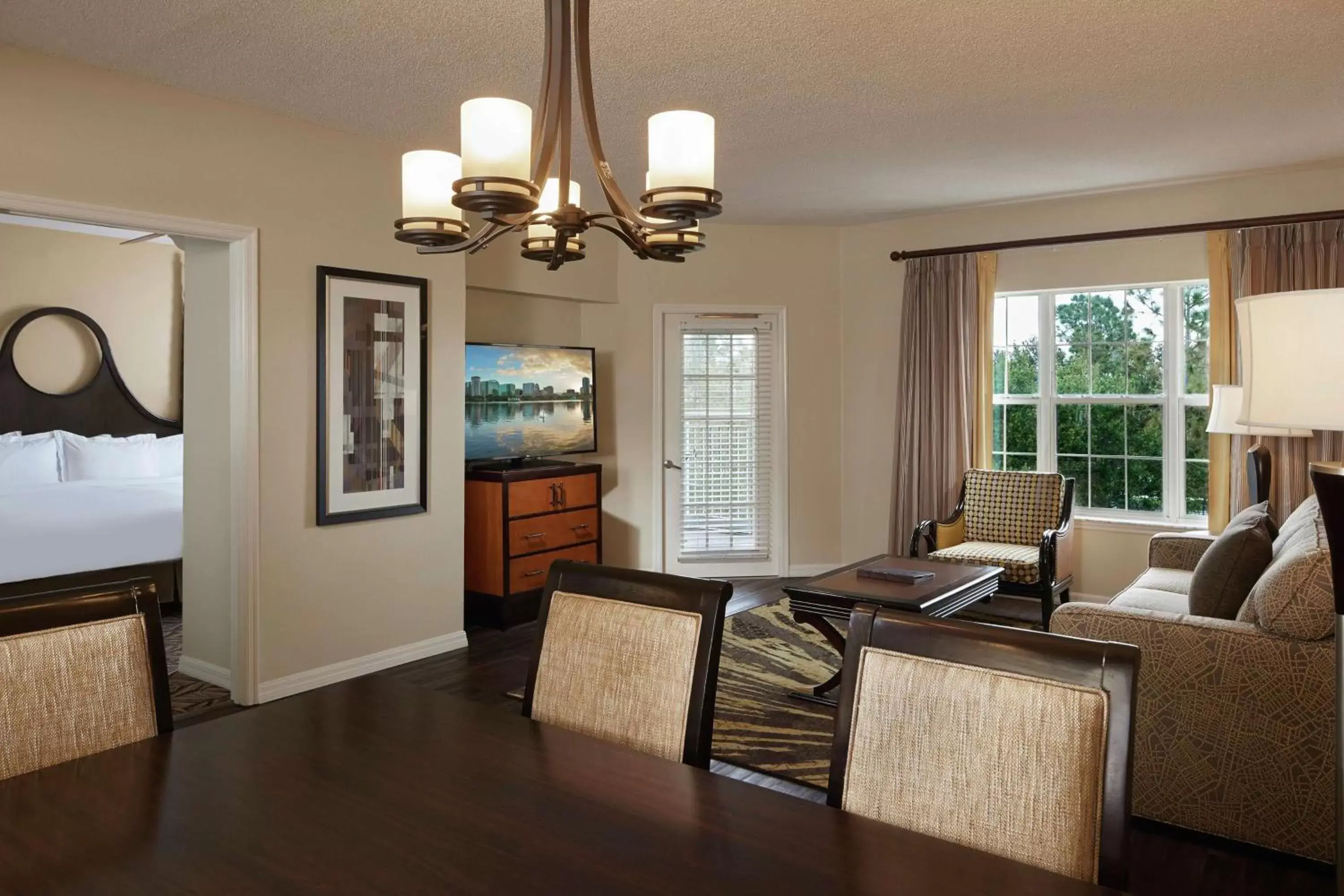 Bedroom, Seating Area in Hilton Grand Vacations Club SeaWorld Orlando