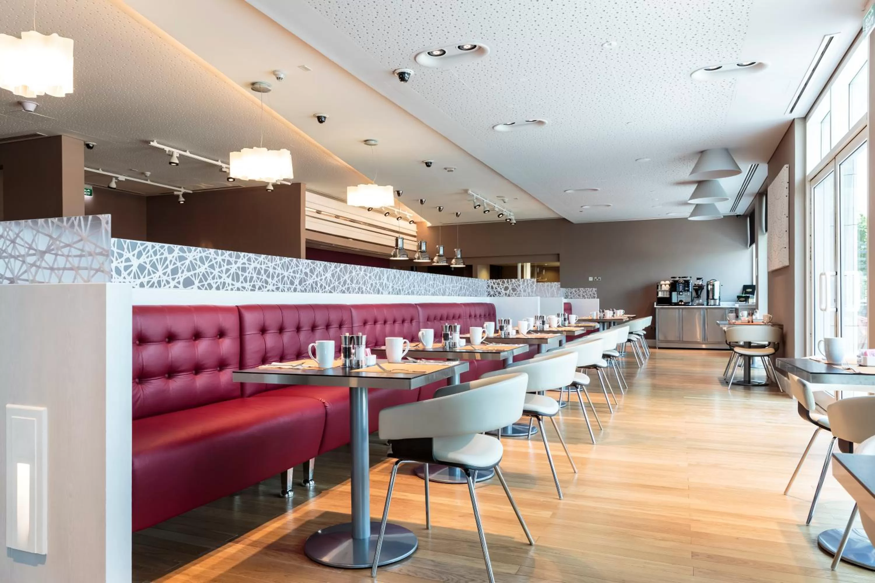 Restaurant/places to eat in Premier Inn Doha Education City