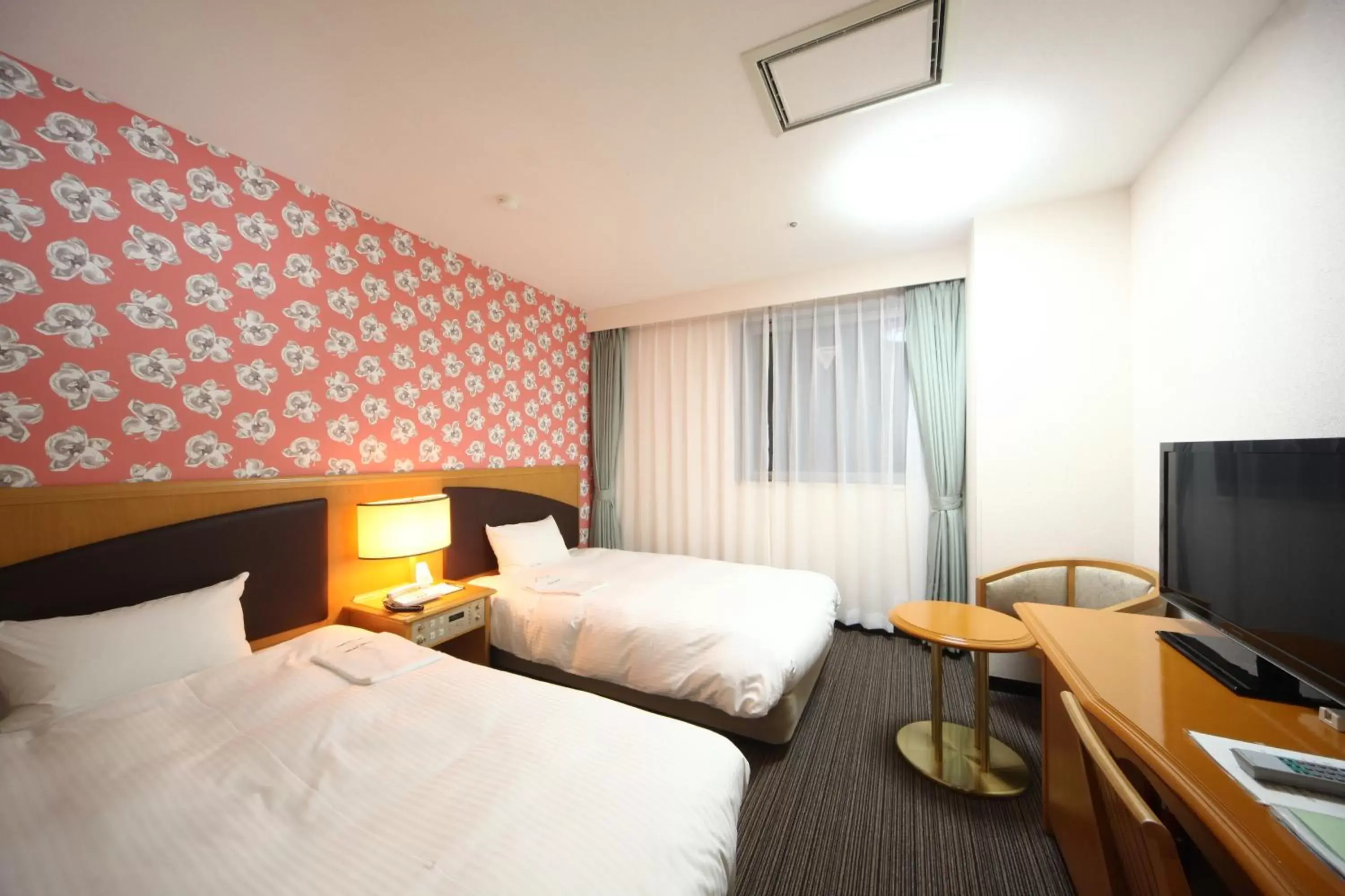 Photo of the whole room, Bed in Hotel Wing International Tomakomai