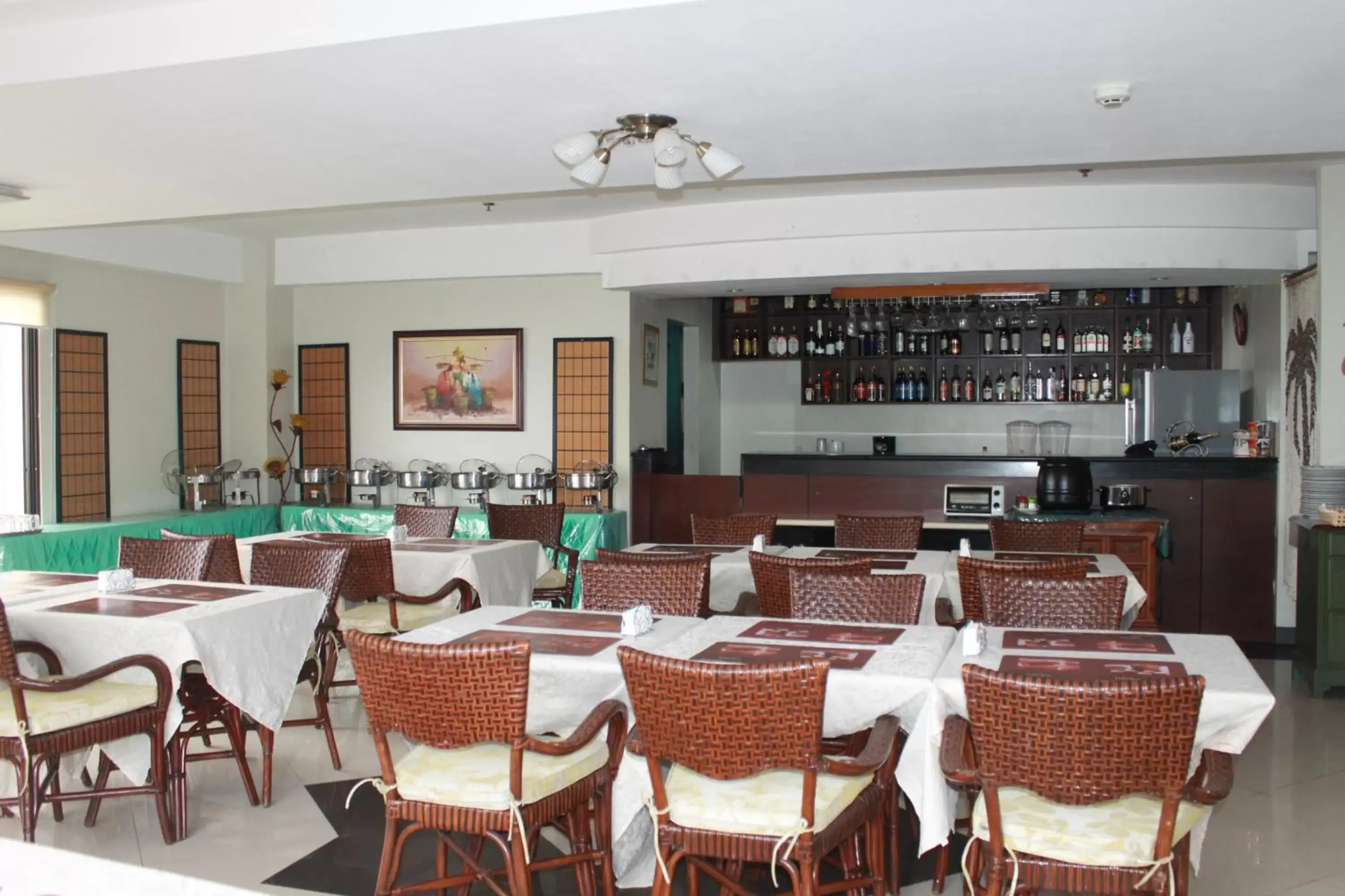 Lounge or bar, Restaurant/Places to Eat in Palmbeach Resort & Spa
