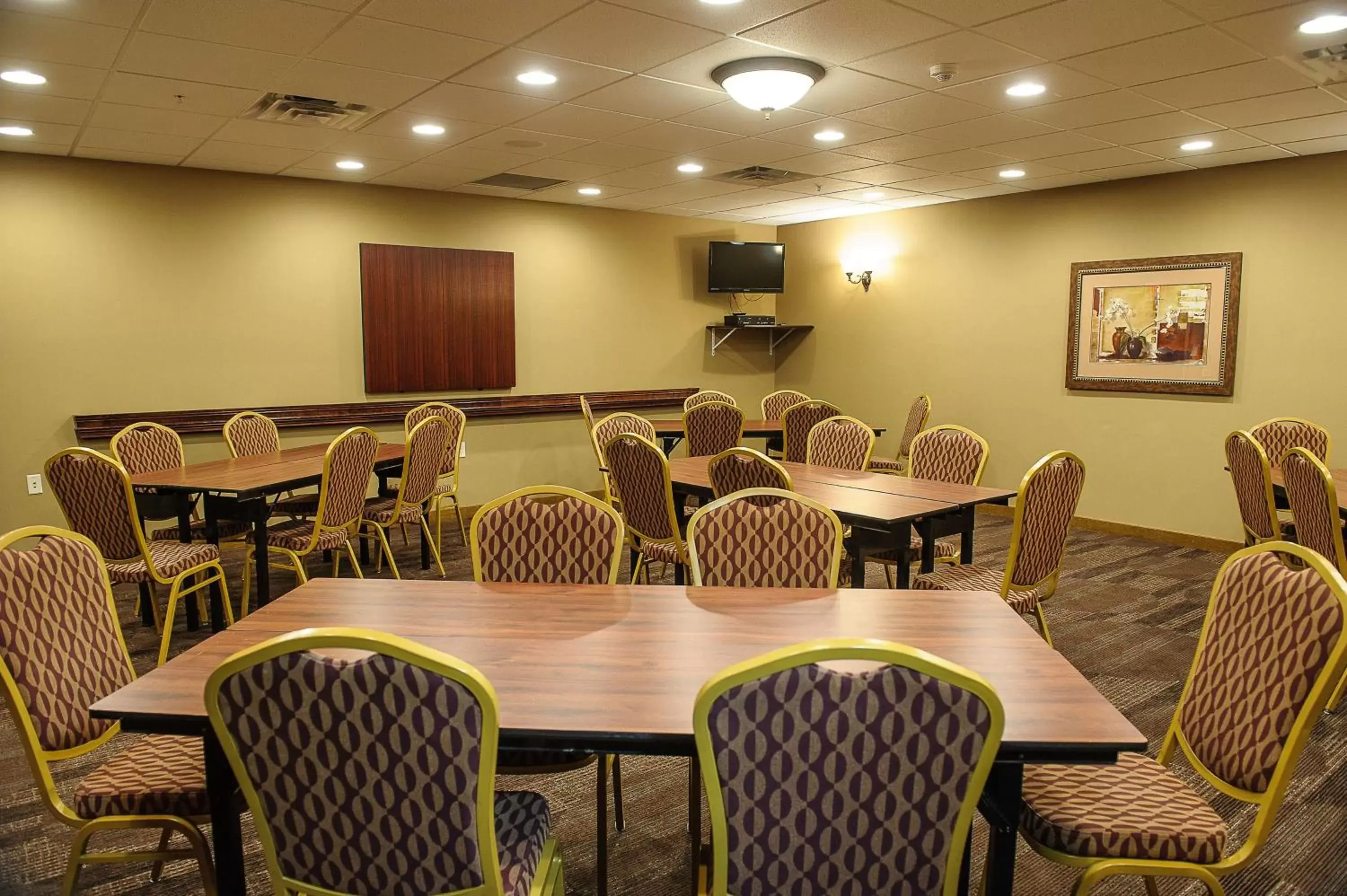 Meeting/conference room, Restaurant/Places to Eat in Hampton Inn & Suites Brookings