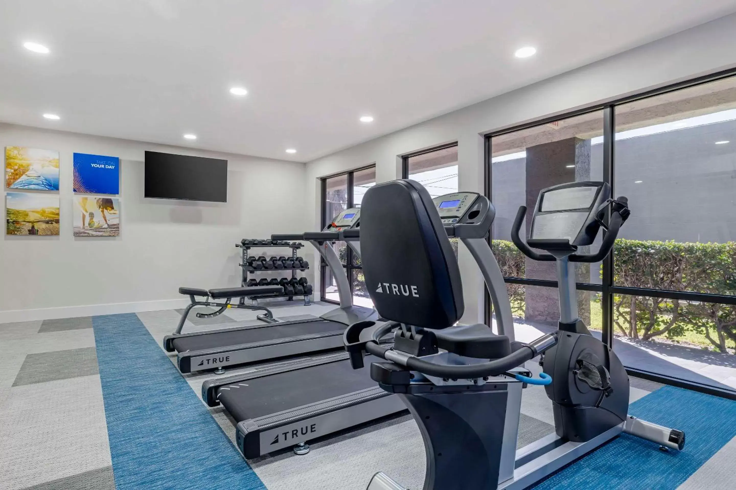 Fitness centre/facilities, Fitness Center/Facilities in Comfort Inn Sea World Area