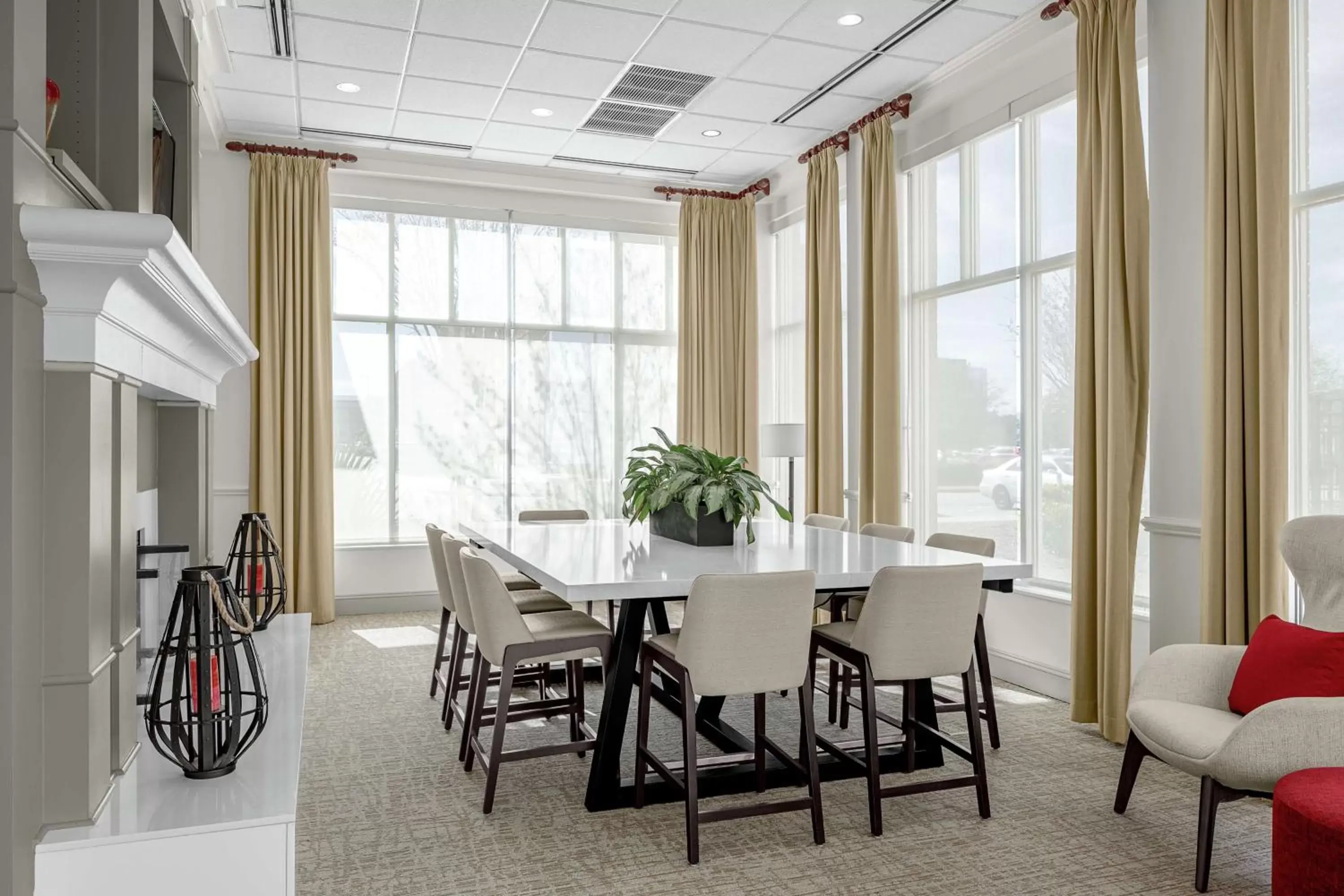 Lobby or reception in Hilton Garden Inn Wilmington Mayfaire Town Center