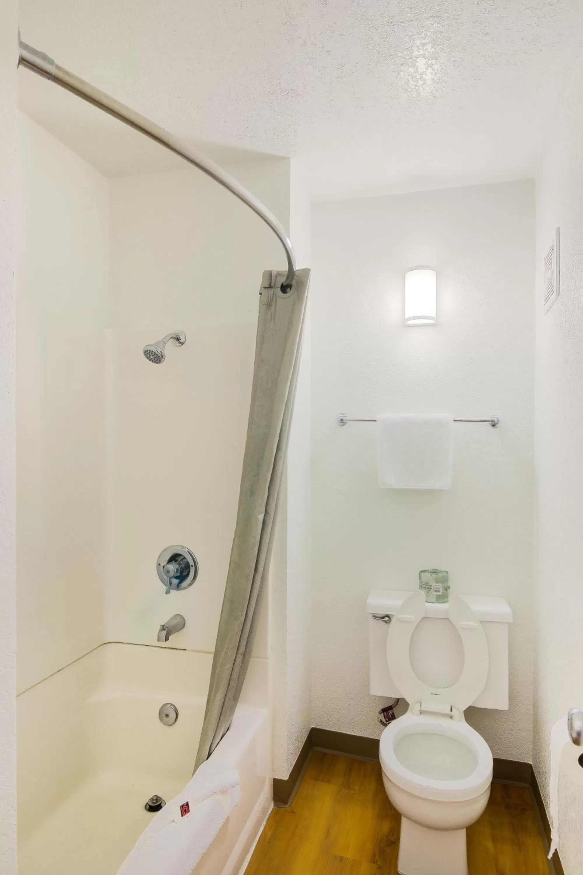 Shower in Motel 6-Camarillo, CA