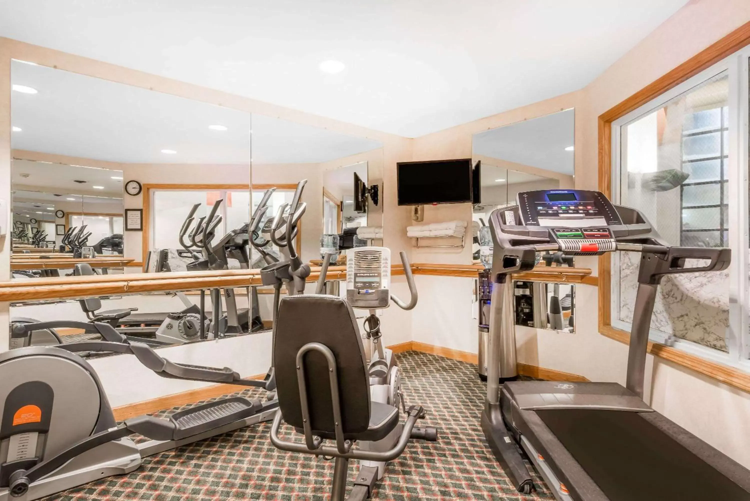 Fitness centre/facilities, Fitness Center/Facilities in Baymont by Wyndham Plainfield/ Indianapolis Arpt Area