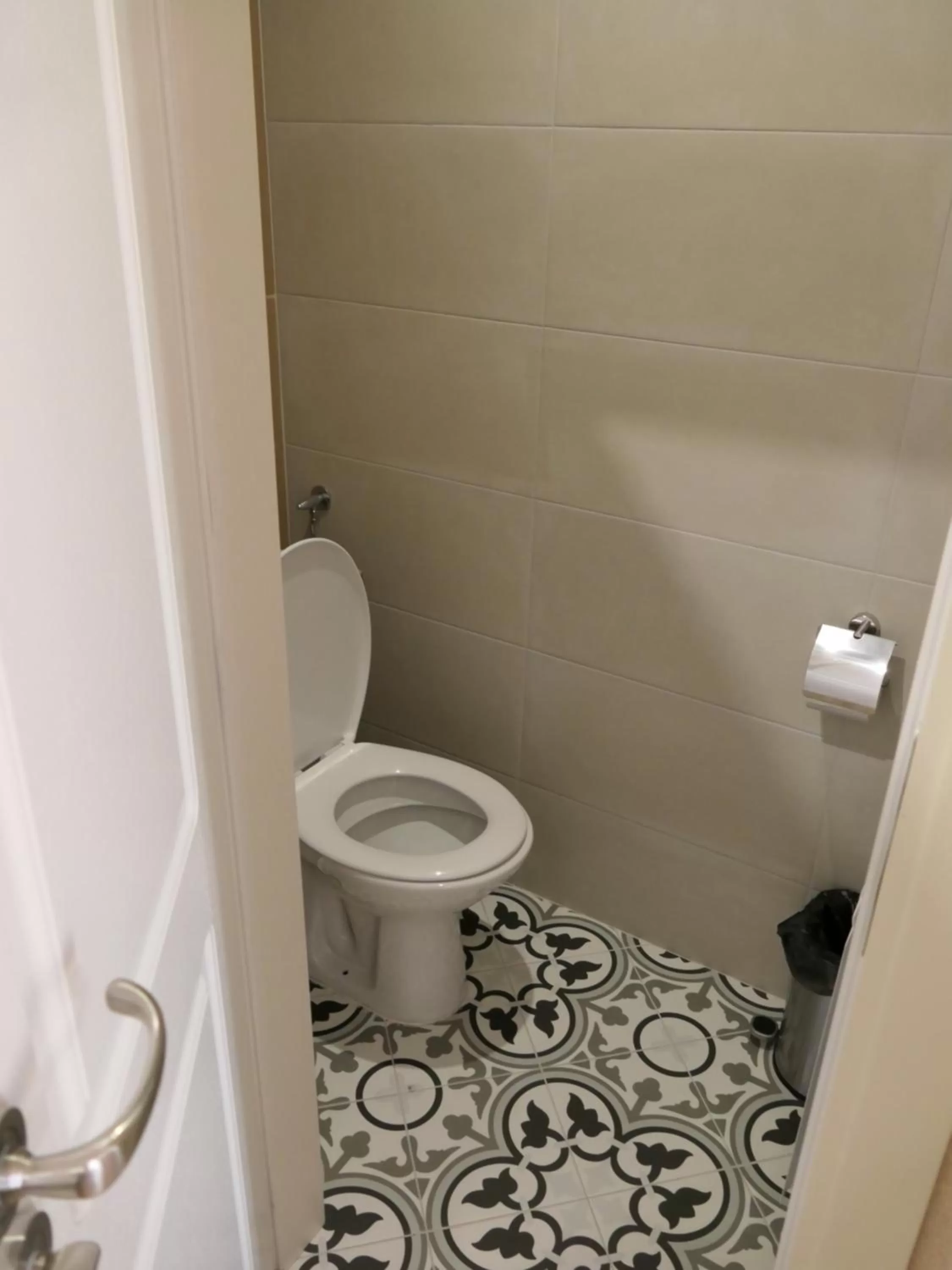Toilet in Hotel MEDITERRANEO