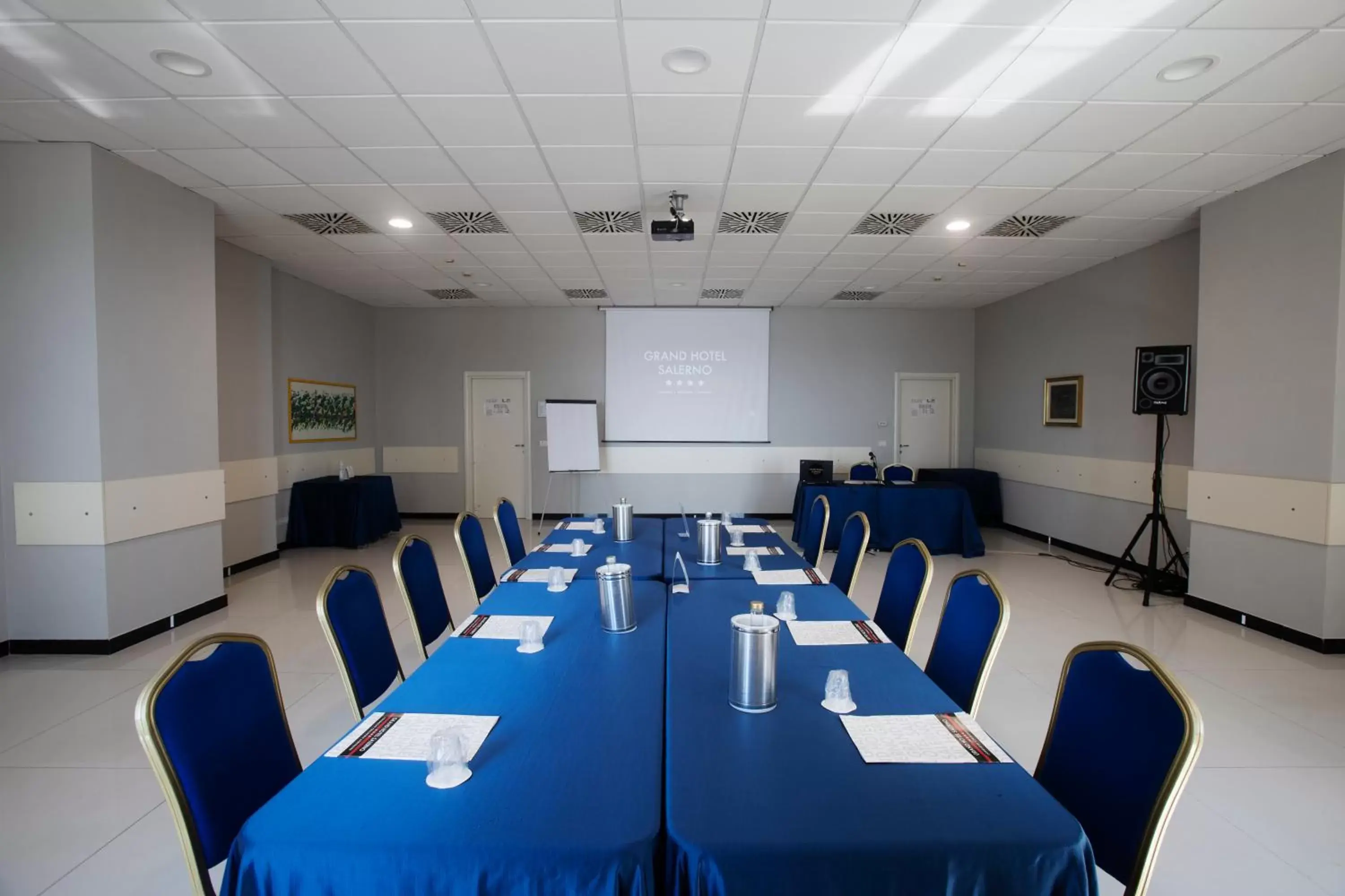 Meeting/conference room in Grand Hotel Salerno