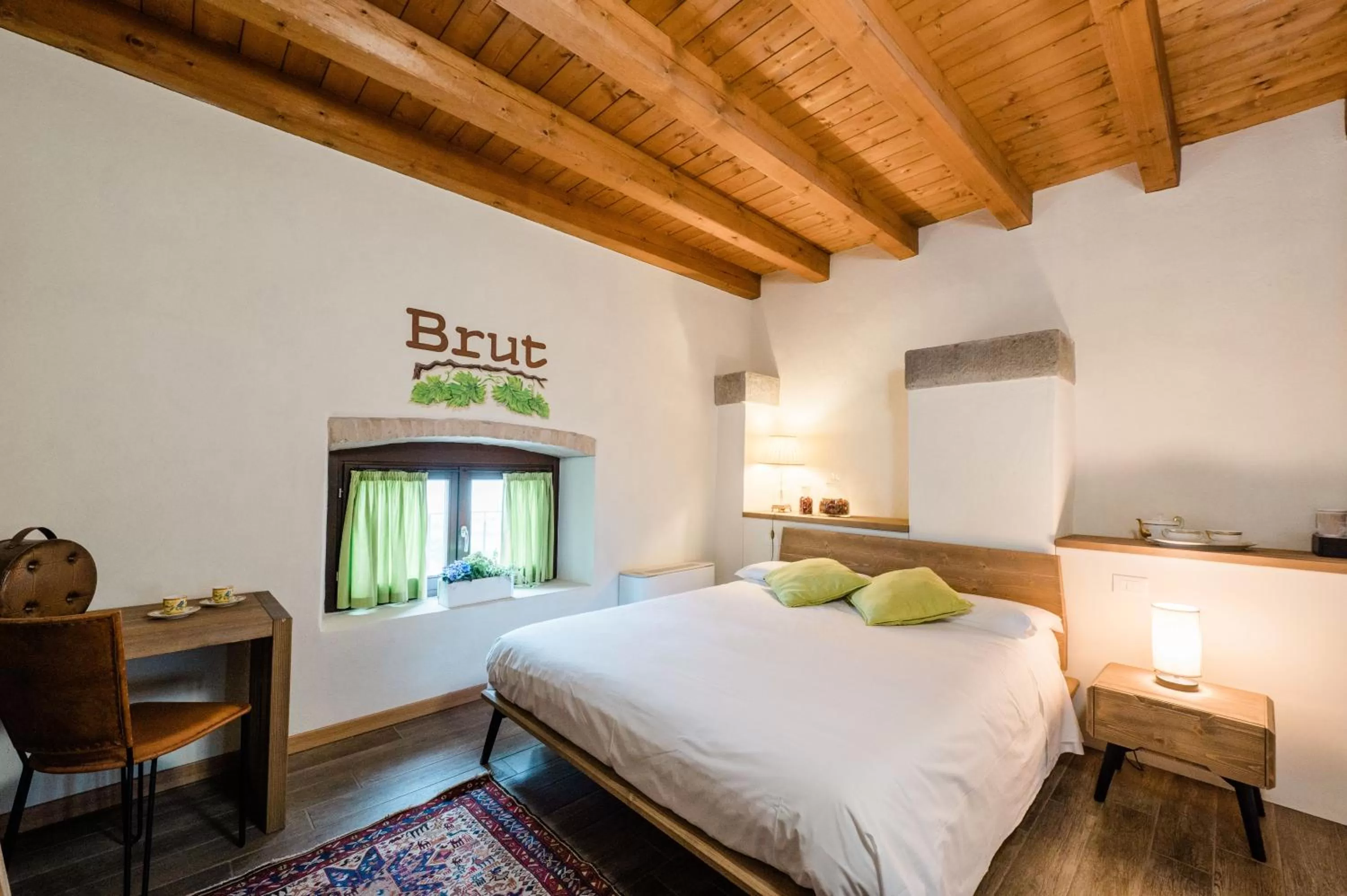 Photo of the whole room, Bed in SMART San Martino