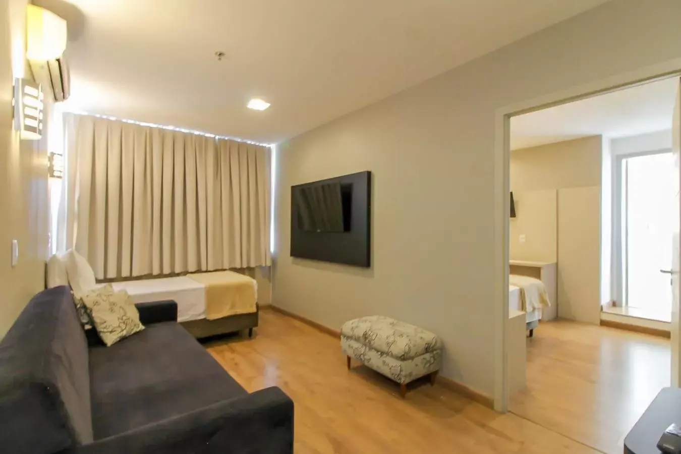 Bedroom, Seating Area in Coral Hotel - Próximo Av Carlos Gomes, PUCRS