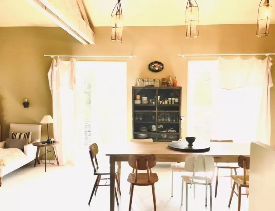 Dining Area in La Madeleine