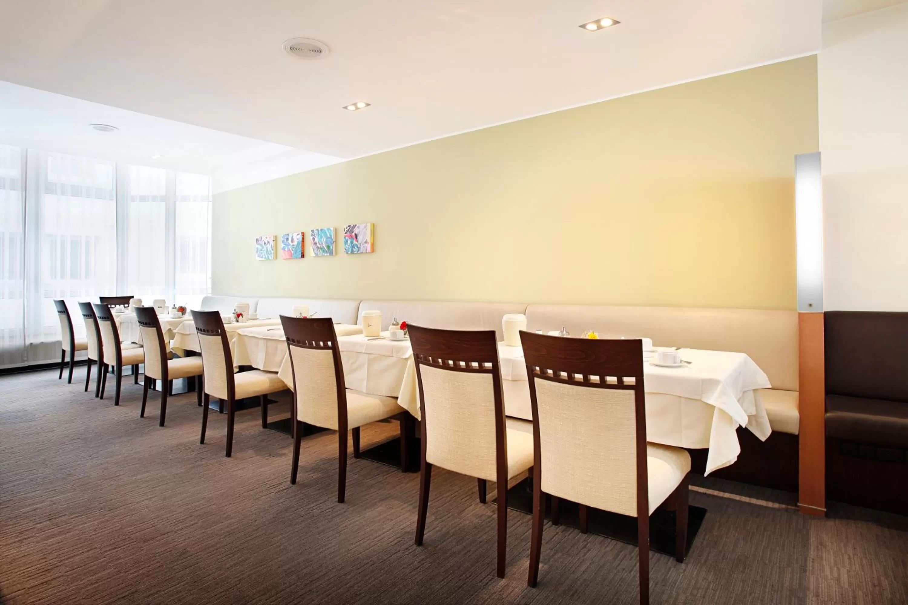 Restaurant/places to eat in Hotel am Jakobsmarkt