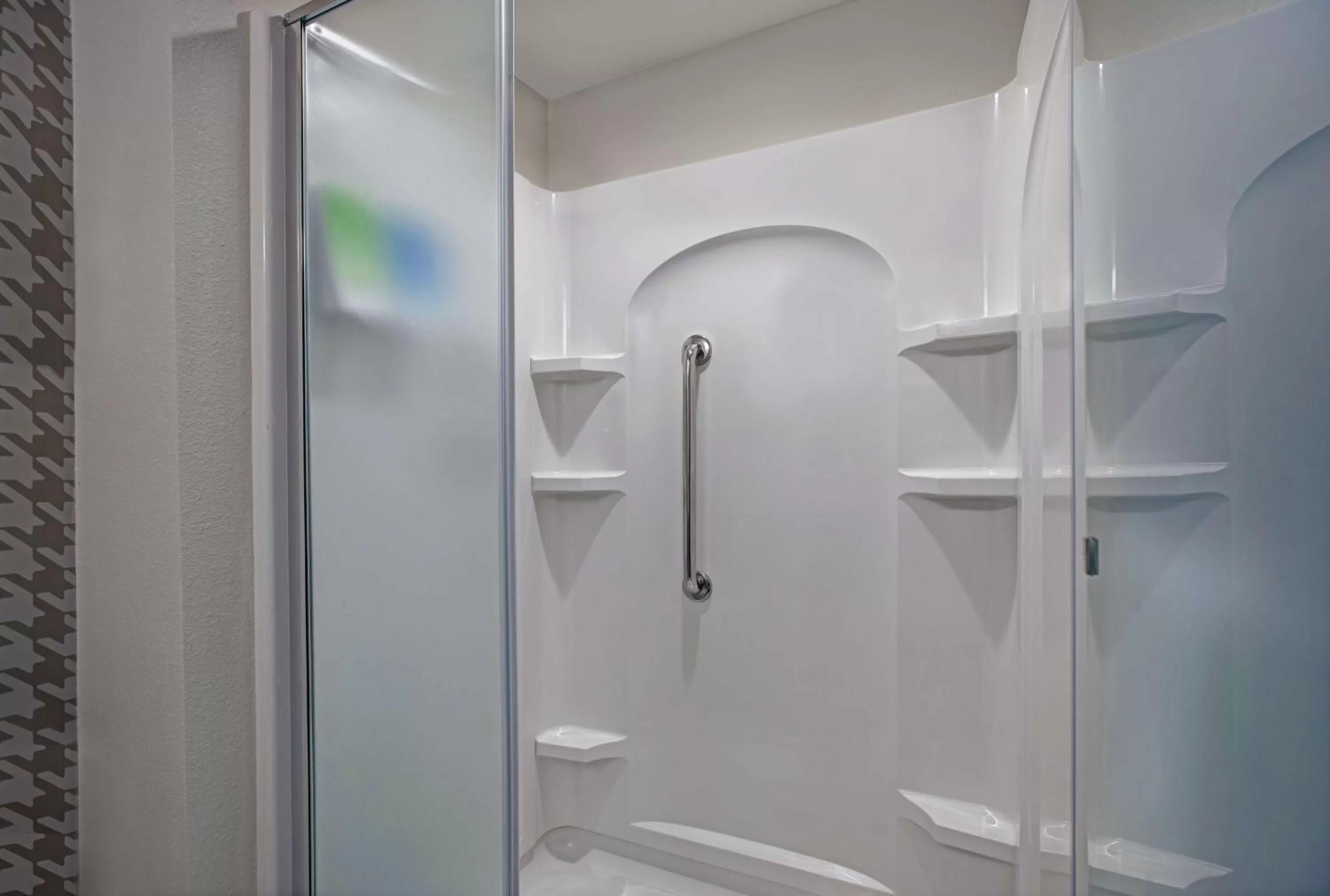 Bathroom in Home2 Suites By Hilton Yuma Pivot Point