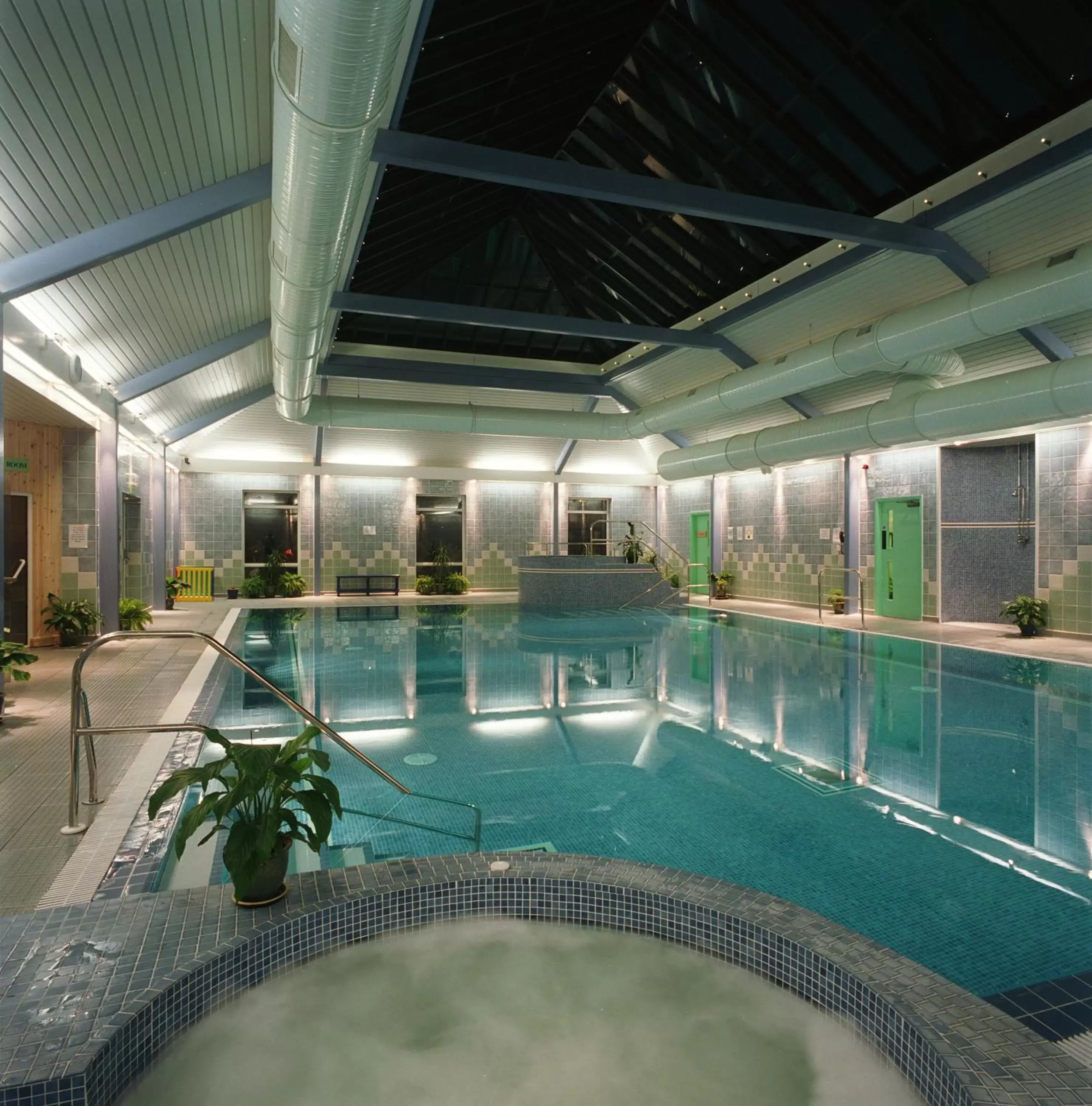 Swimming Pool in Elfordleigh Hotel