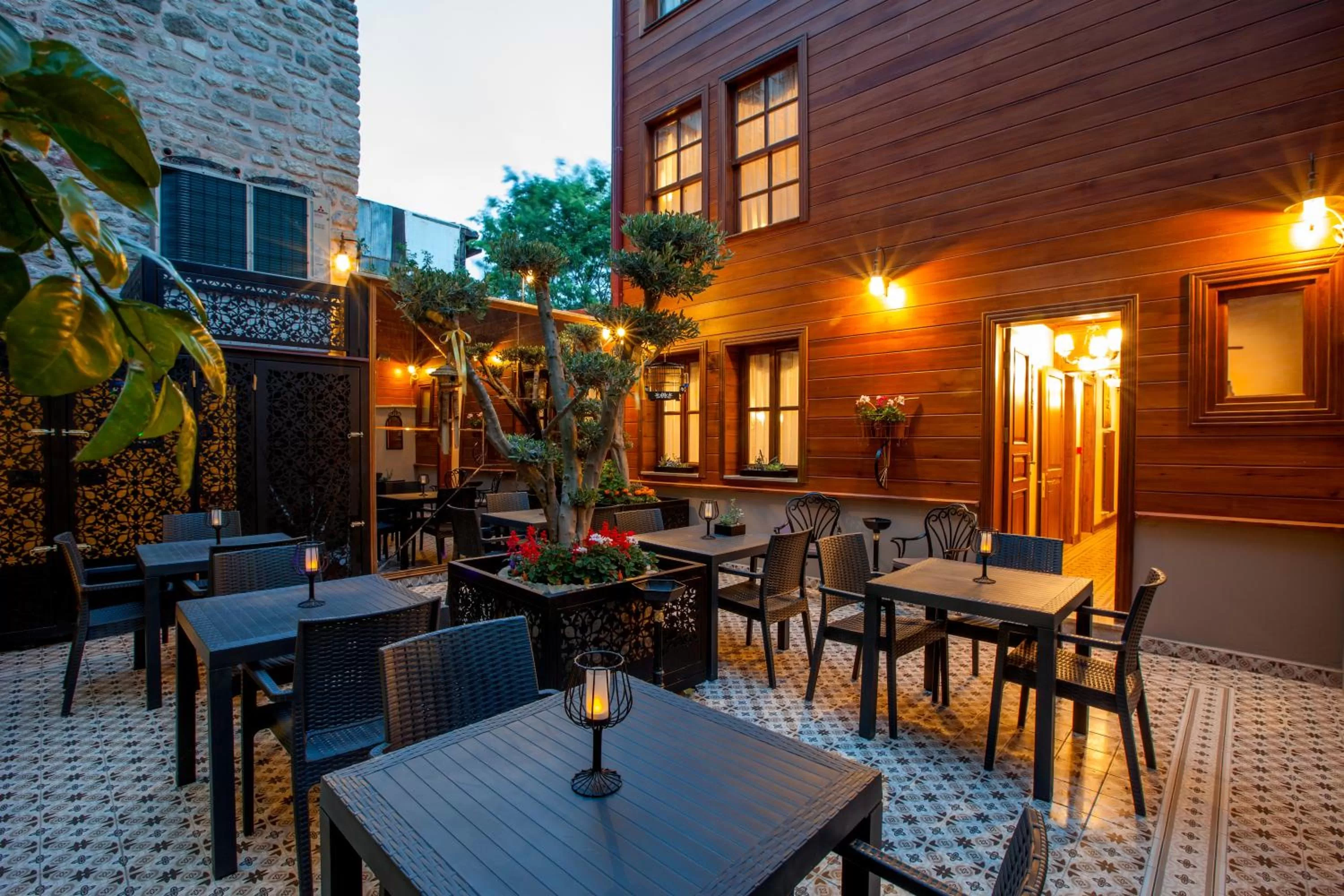 Restaurant/places to eat in Ferman Konak Hotel-Special Category