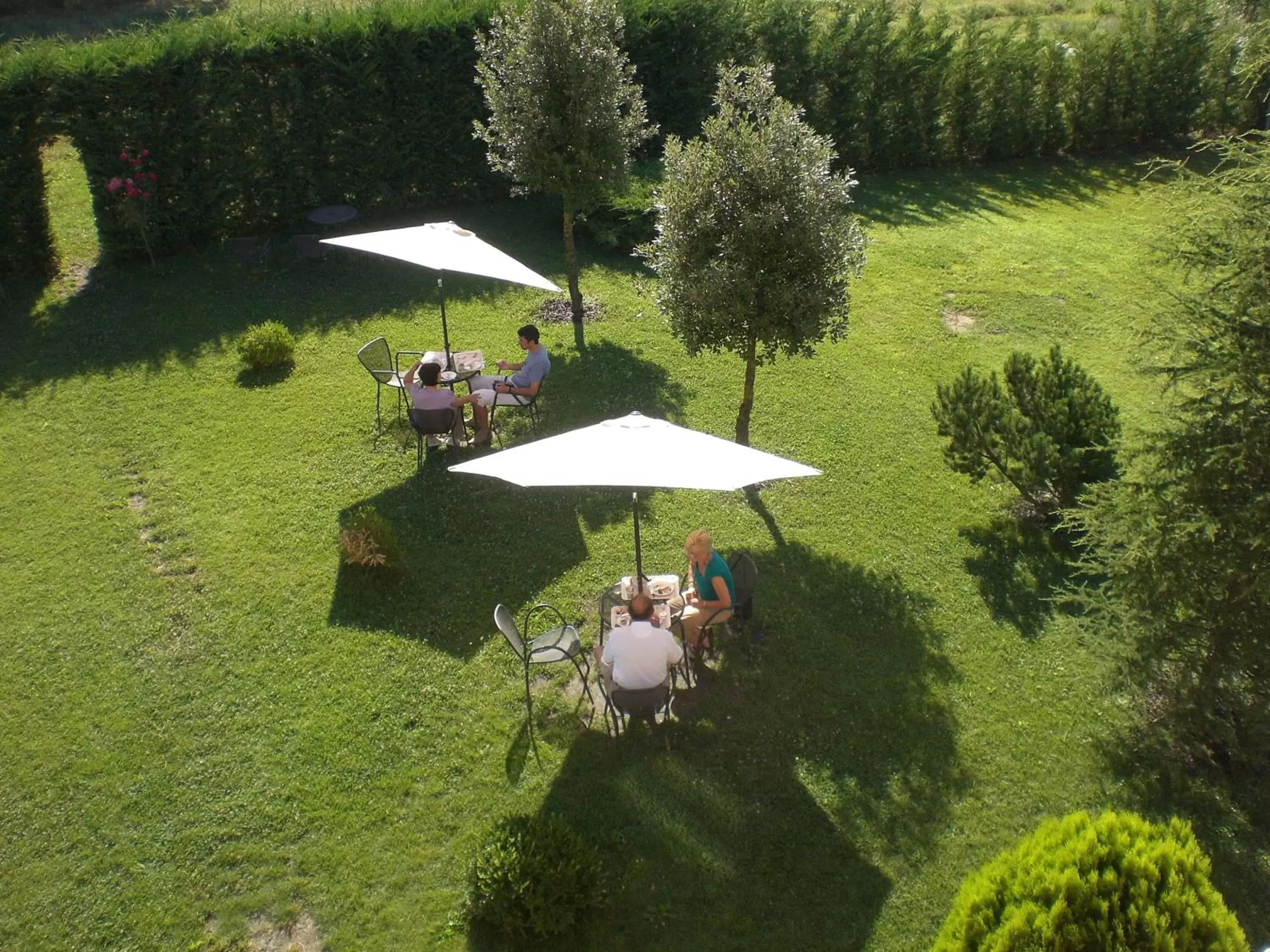 Restaurant/places to eat, Garden in Fonte Dei Tufi