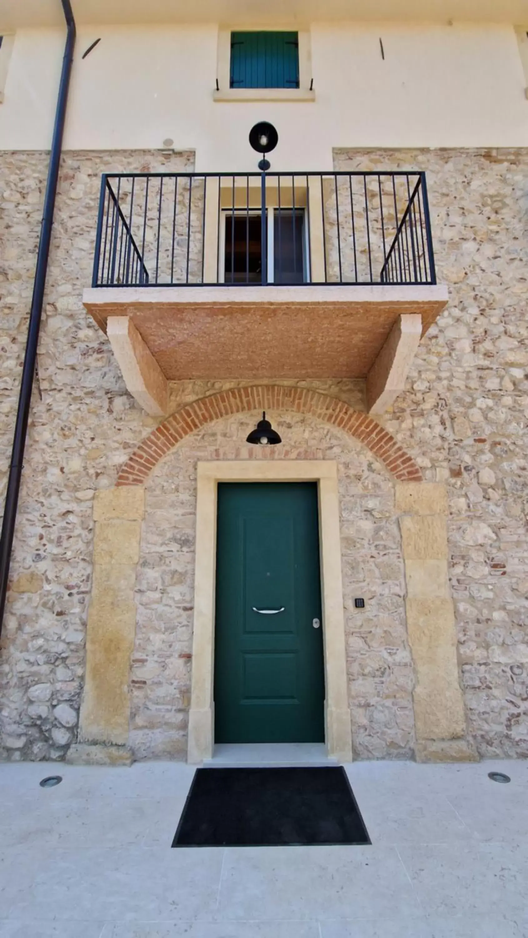 Facade/entrance in Casa Ossan