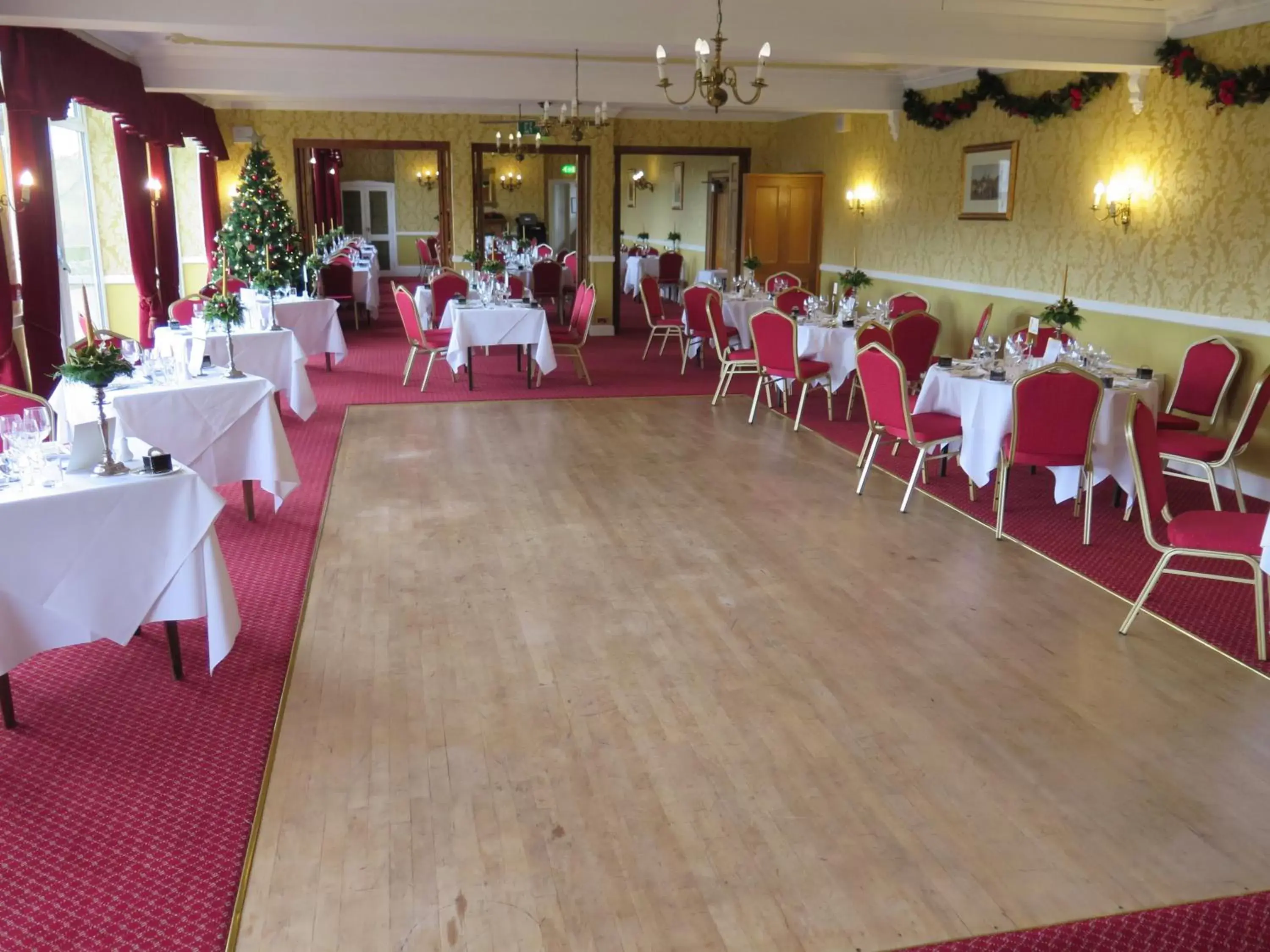 Banquet/Function facilities, Restaurant/Places to Eat in The Izaak Walton Country House Hotel
