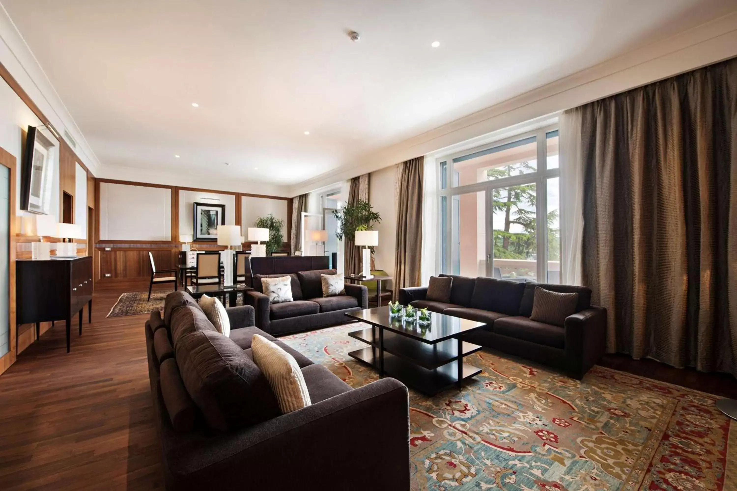 Photo of the whole room, Seating Area in Hotel Kempinski Palace Portorož