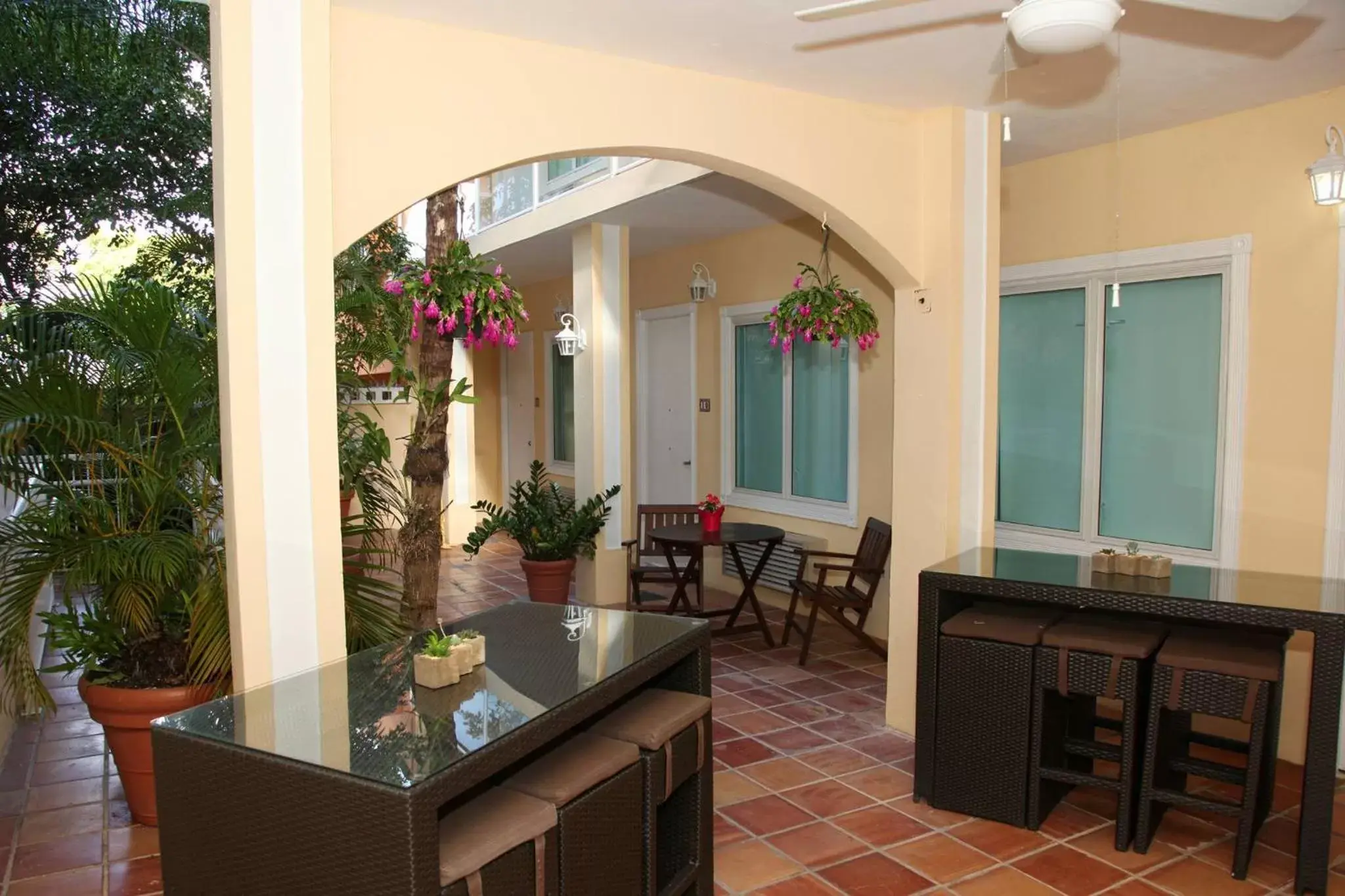 Seating area in Coral Princess Hotel Seating area in Coral Princess Hotel