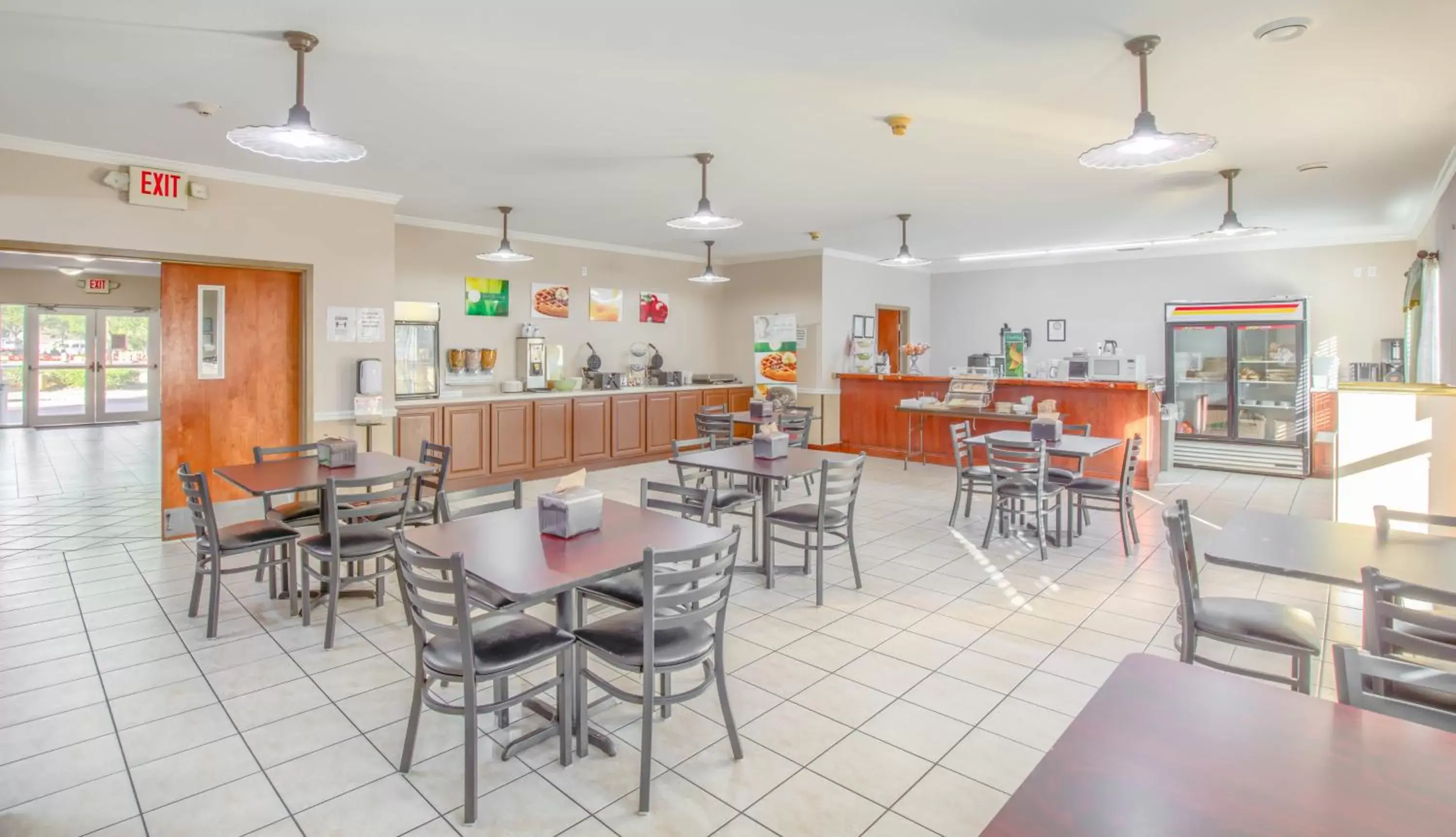 Restaurant/Places to Eat in Quality Inn Ft. Morgan Road-Hwy 59
