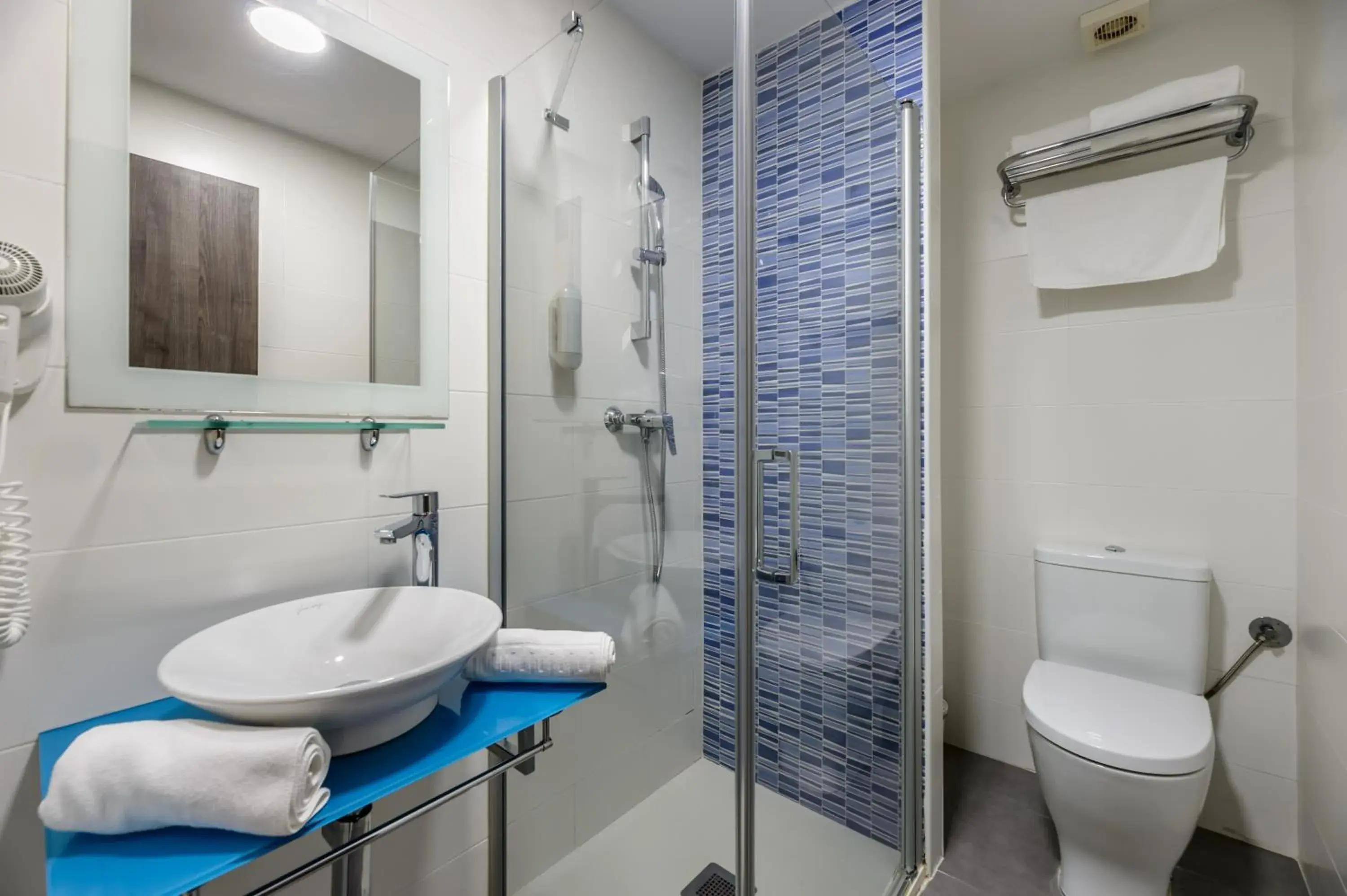 Bathroom in Hotel Vibra Lei Ibiza