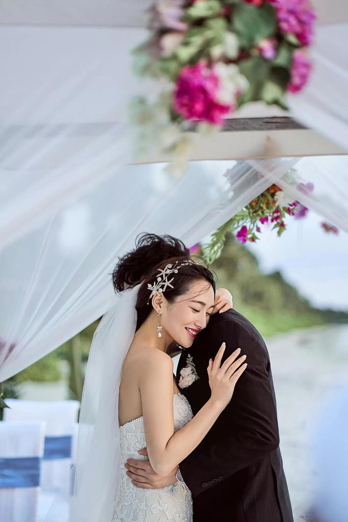 Guests in Canareef Resort Maldives