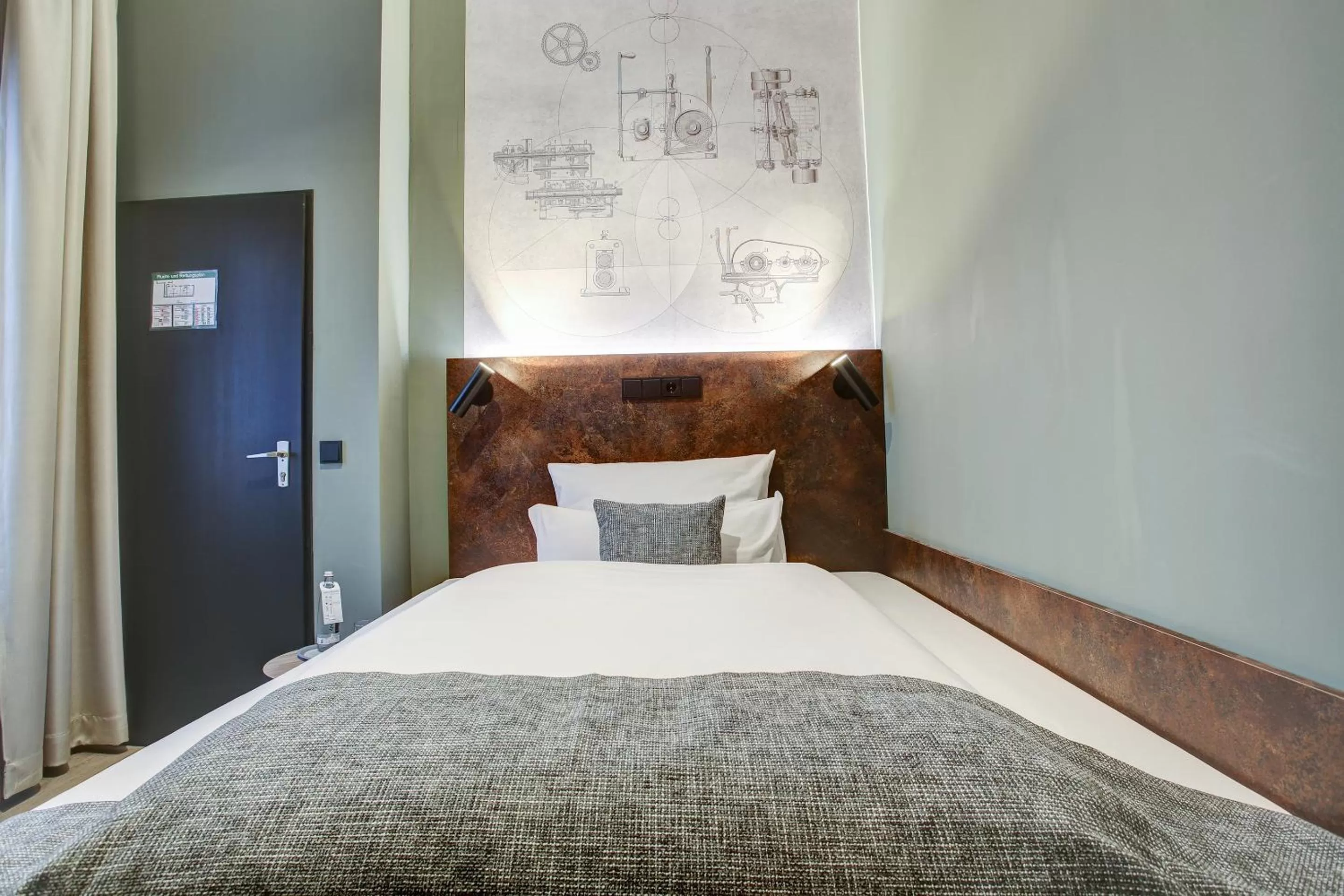 Photo of the whole room in Boutique Essen City