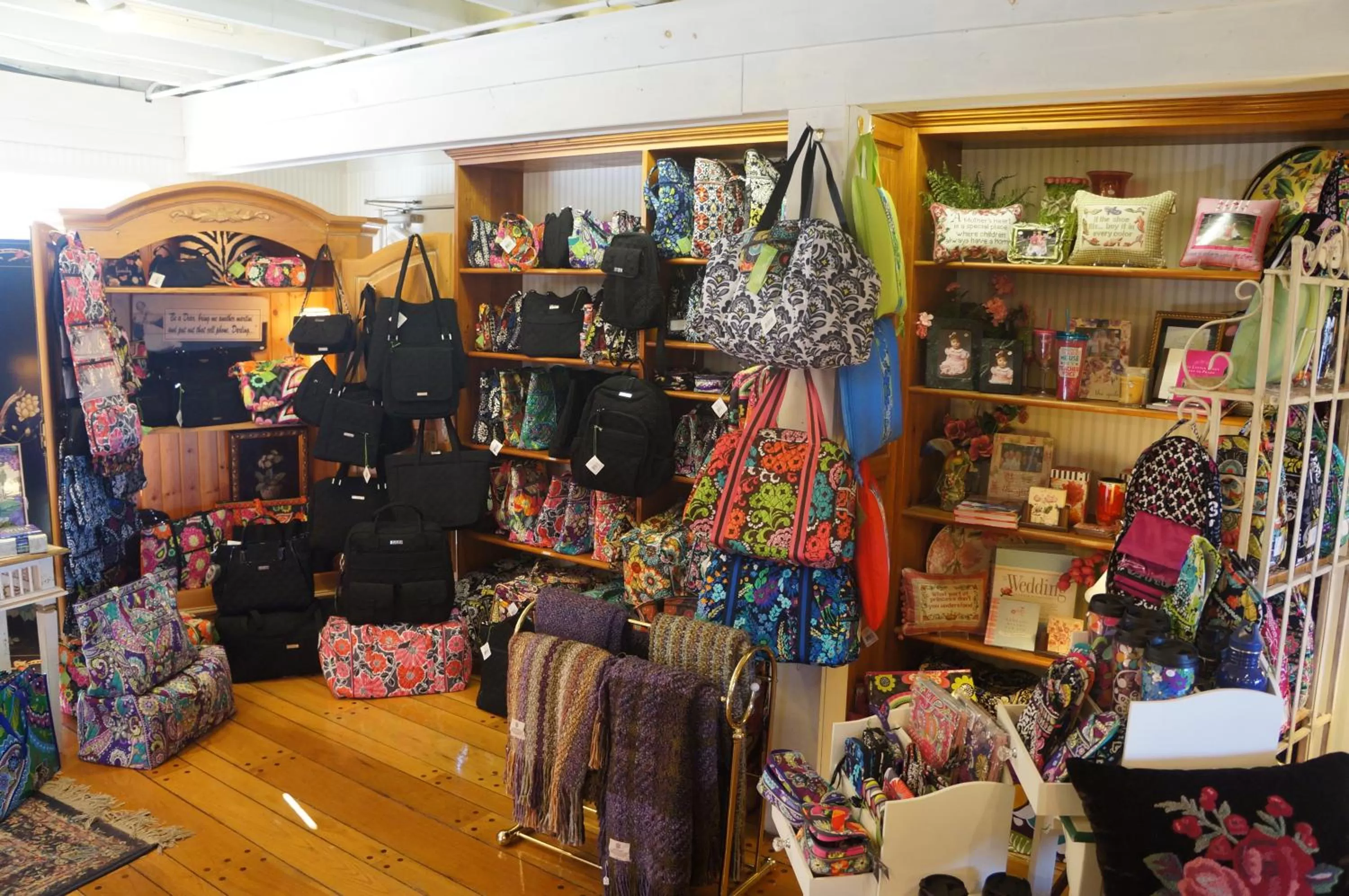 On-site shops in Greenbrier Inn Killington