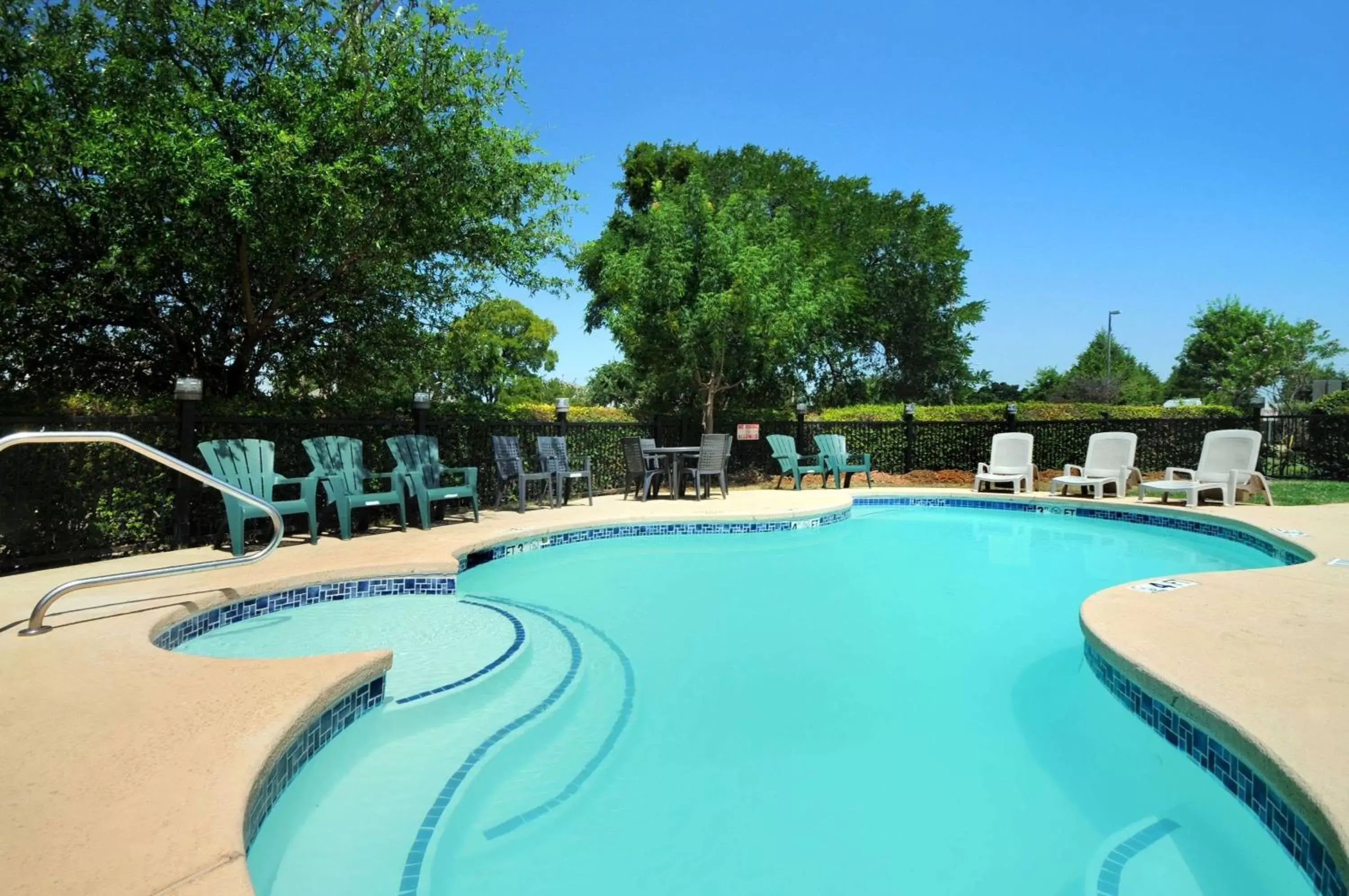 On site, Swimming Pool in Microtel Inn & Suites by Wyndham Arlington/Dallas Area