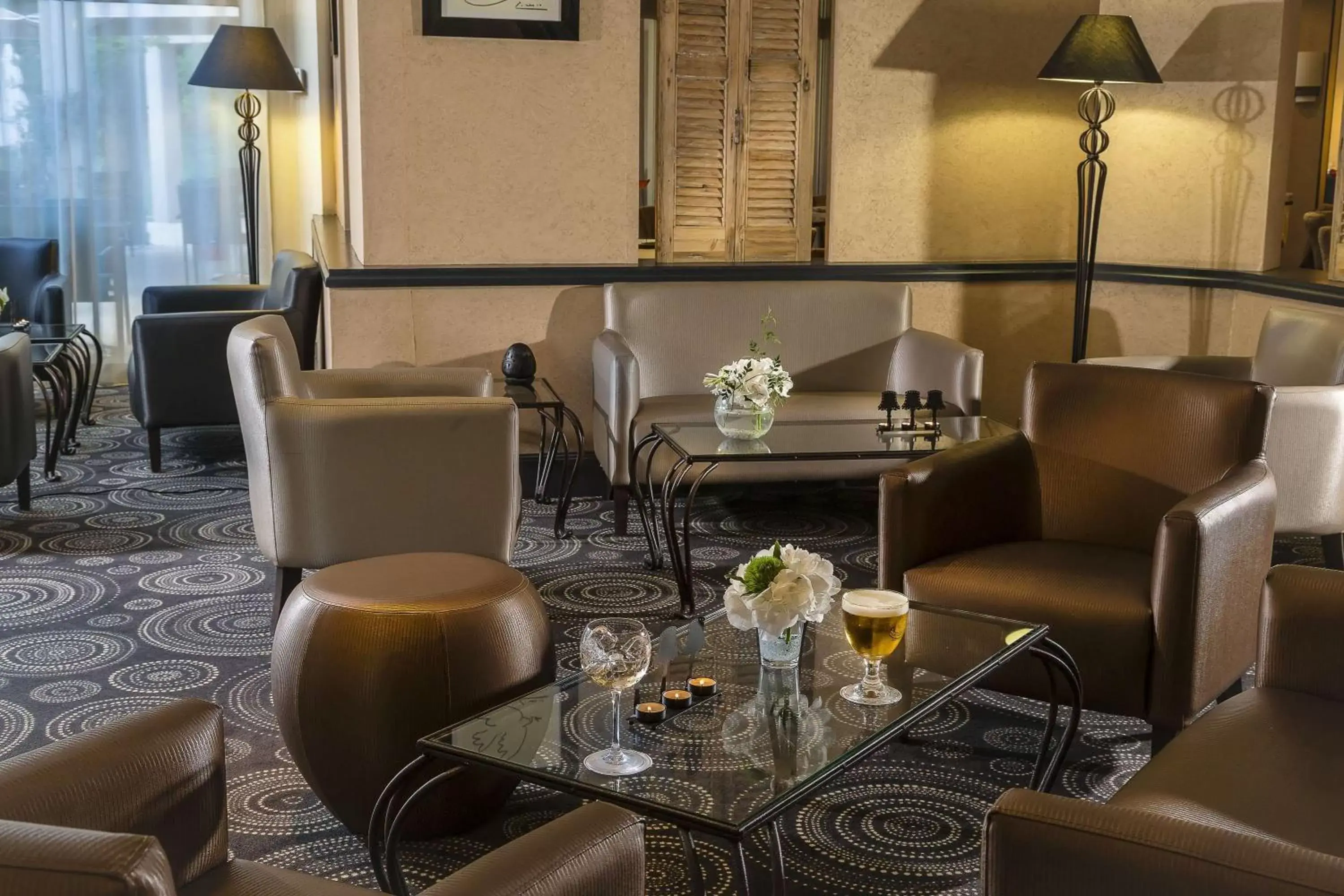 Lounge or bar, Restaurant/Places to Eat in Best Western PLUS Elixir Grasse