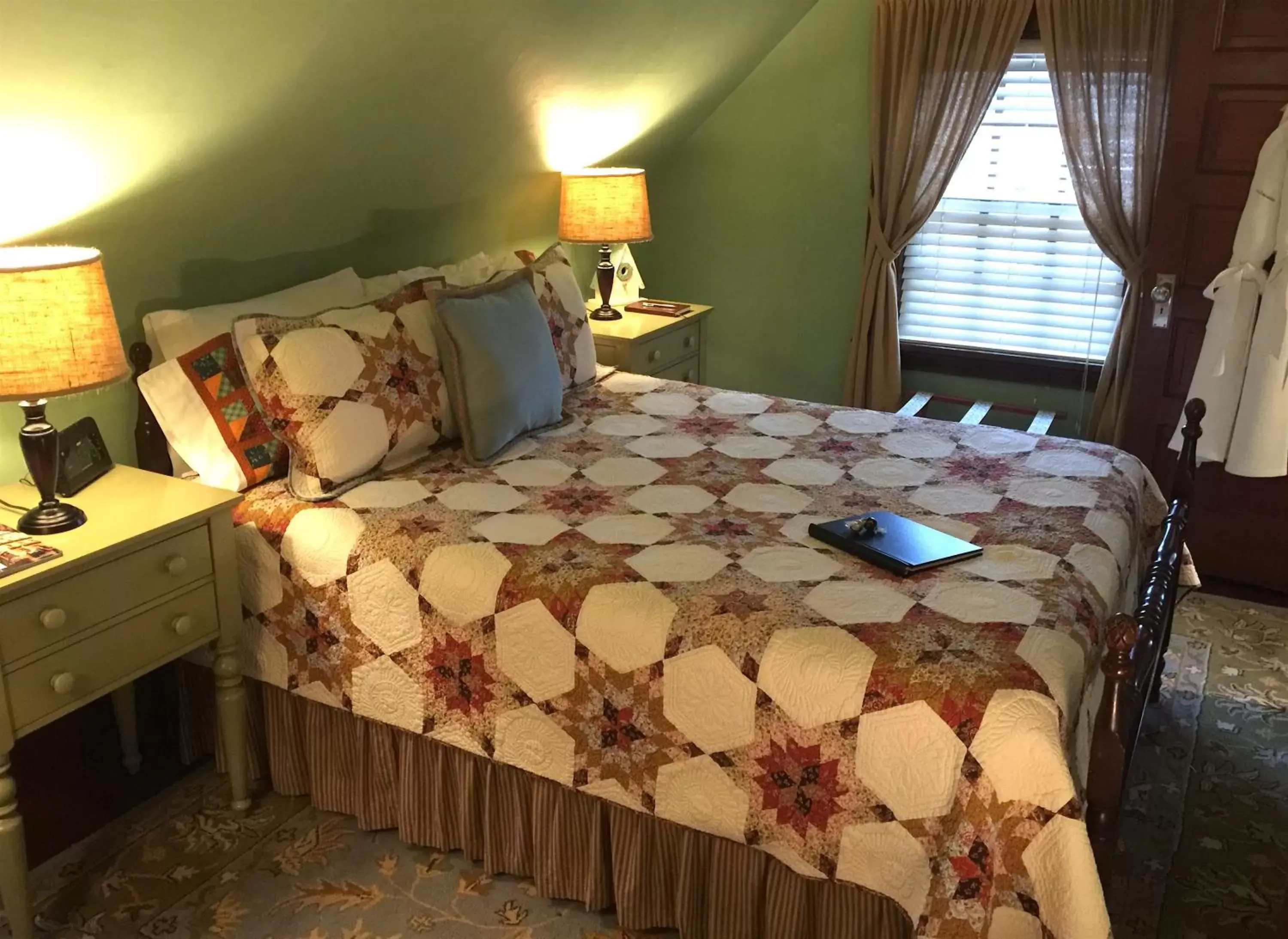 Photo of the whole room, Bed in The Lancaster Bed and Breakfast